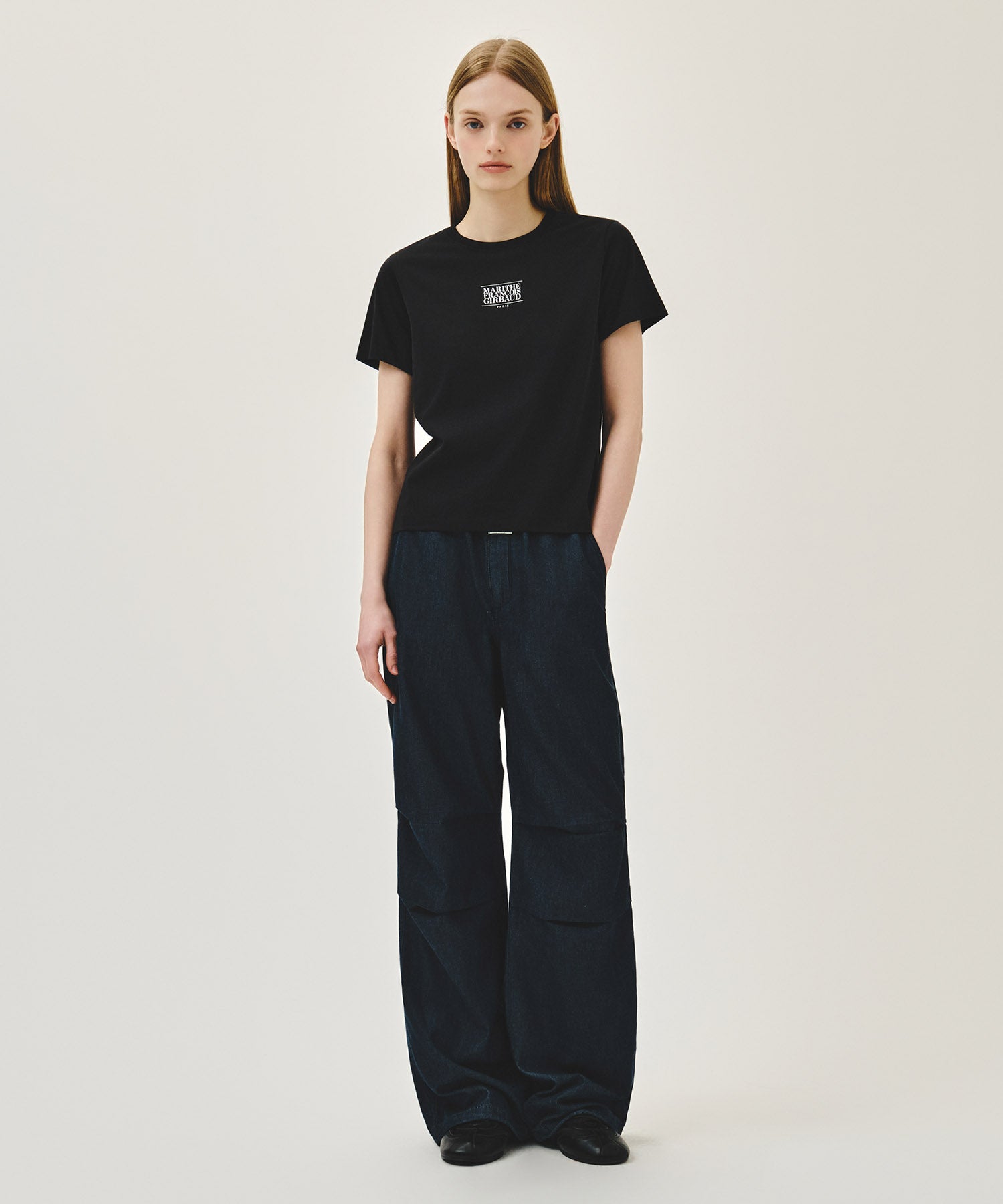 W SMALL CLASSIC LOGO TEE