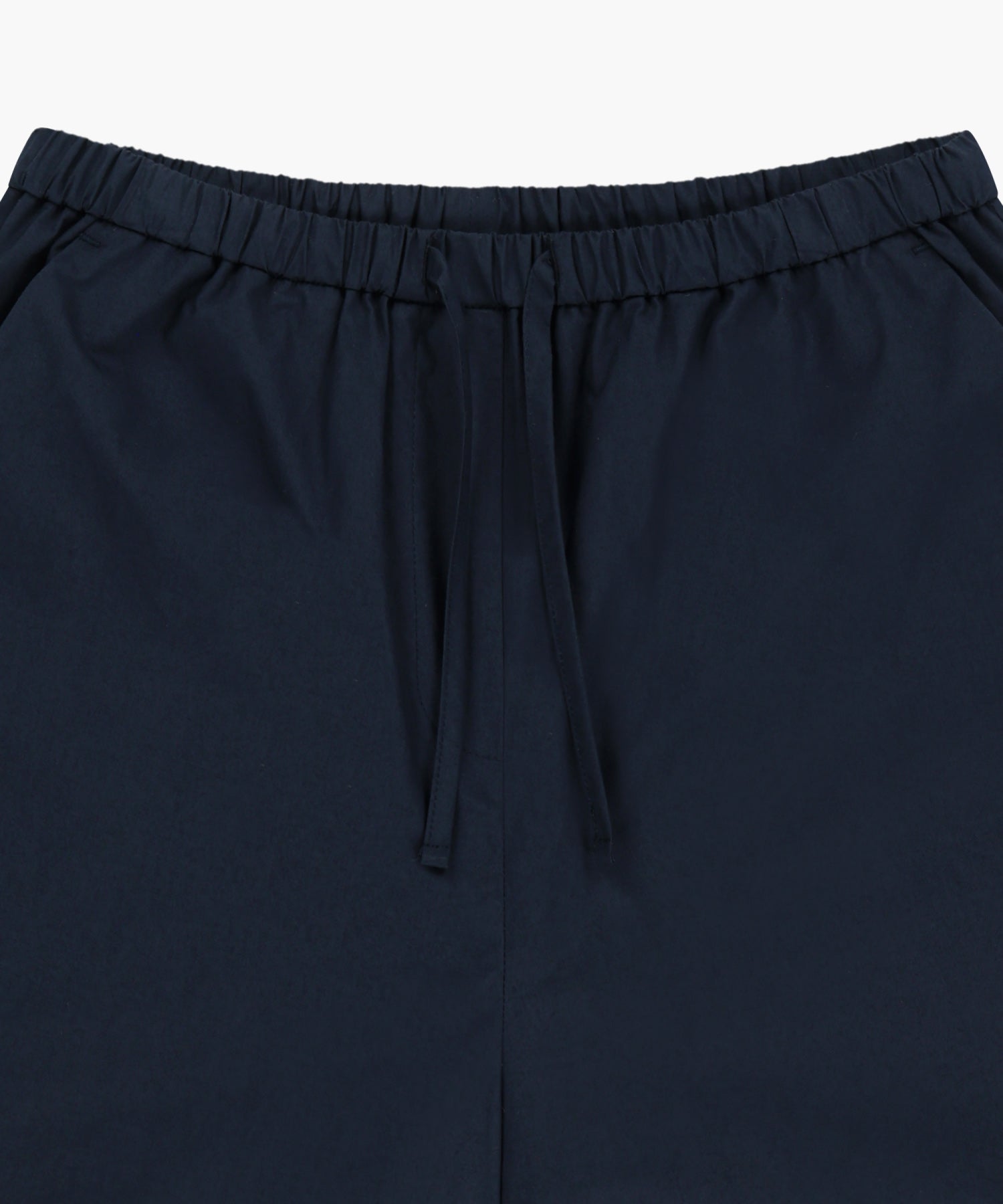 W LACE HEM SHORTS