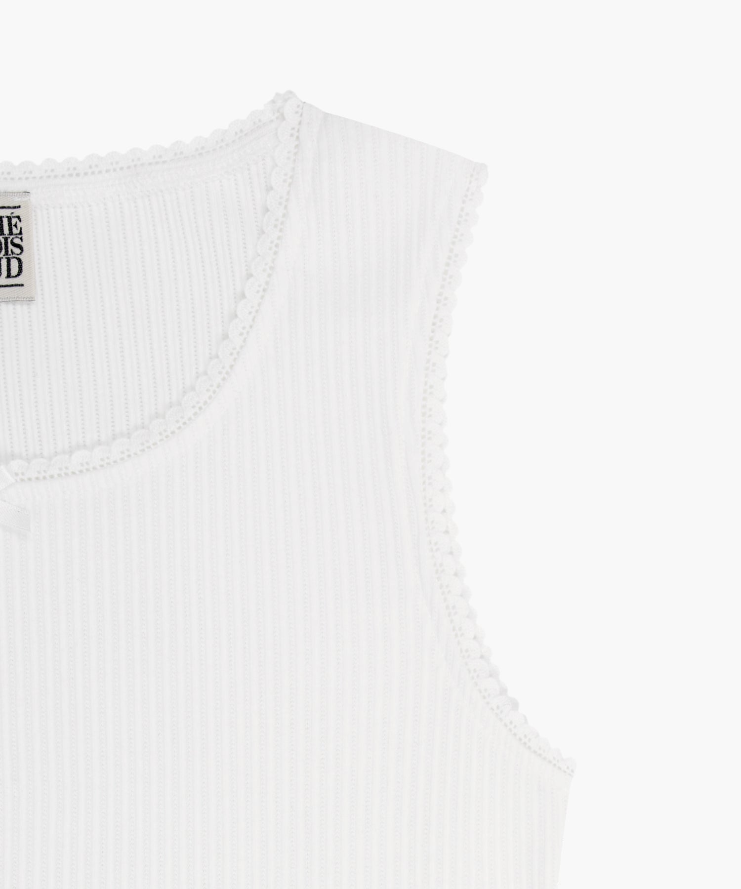 W LACE DETAIL SLEEVELESS