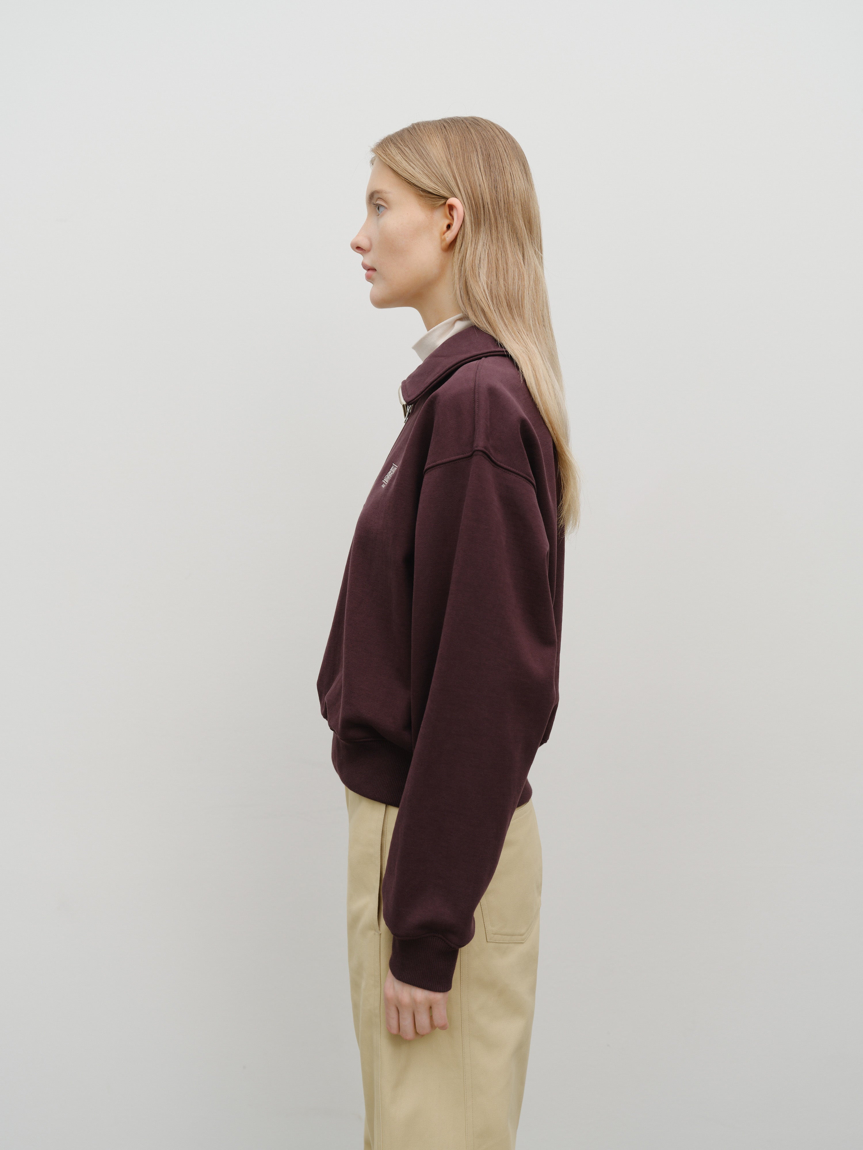 W CHAIN STITCH LOGO HALF ZIP-UP CROP SWEATSHIRT
