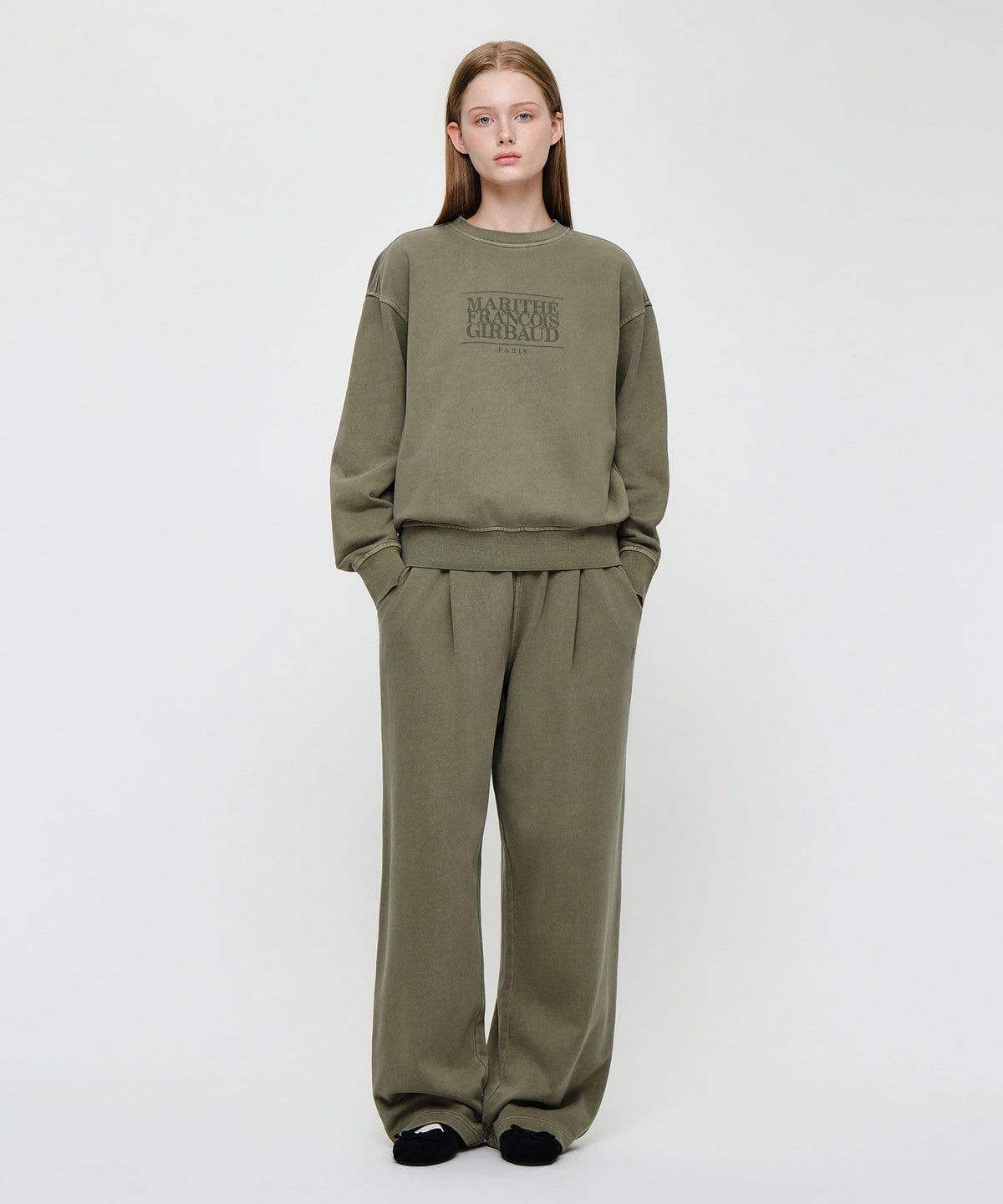 CRACK CLASSIC LOGO DYEING ONE TUCK WIDE SWEAT PANTS