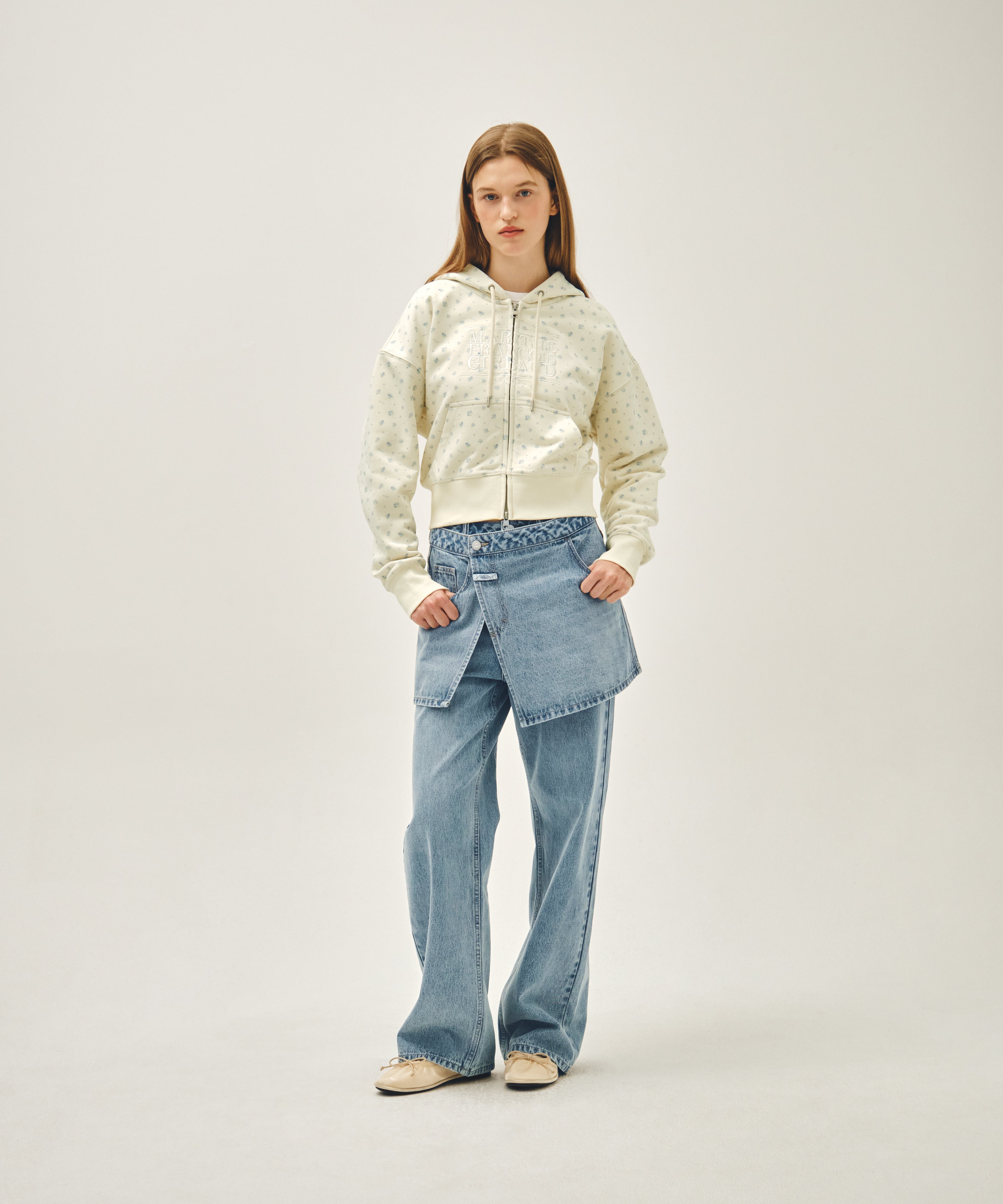 W CLASSIC LOGO CROP HOODIE ZIPUP