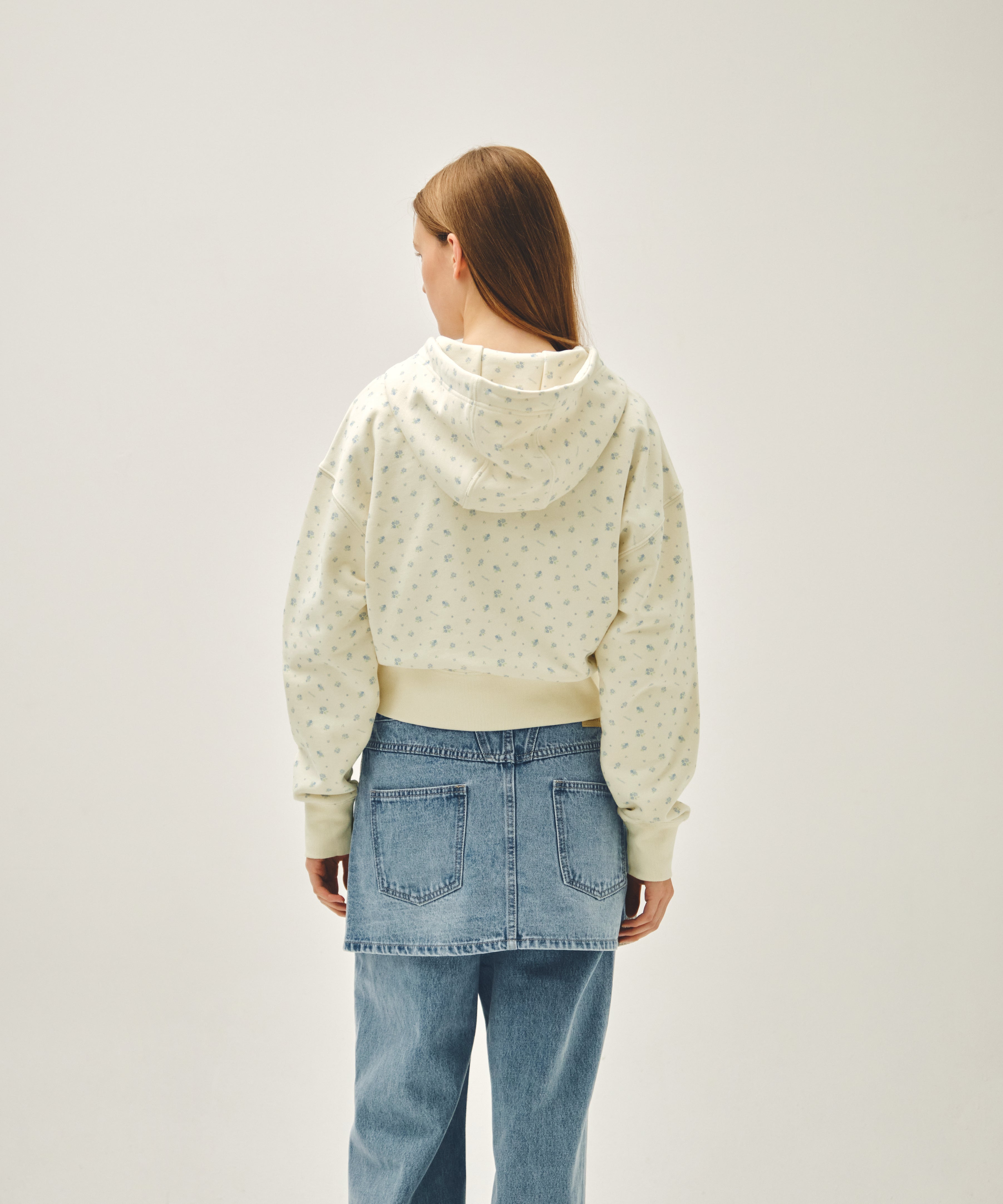 W CLASSIC LOGO CROP HOODIE ZIPUP