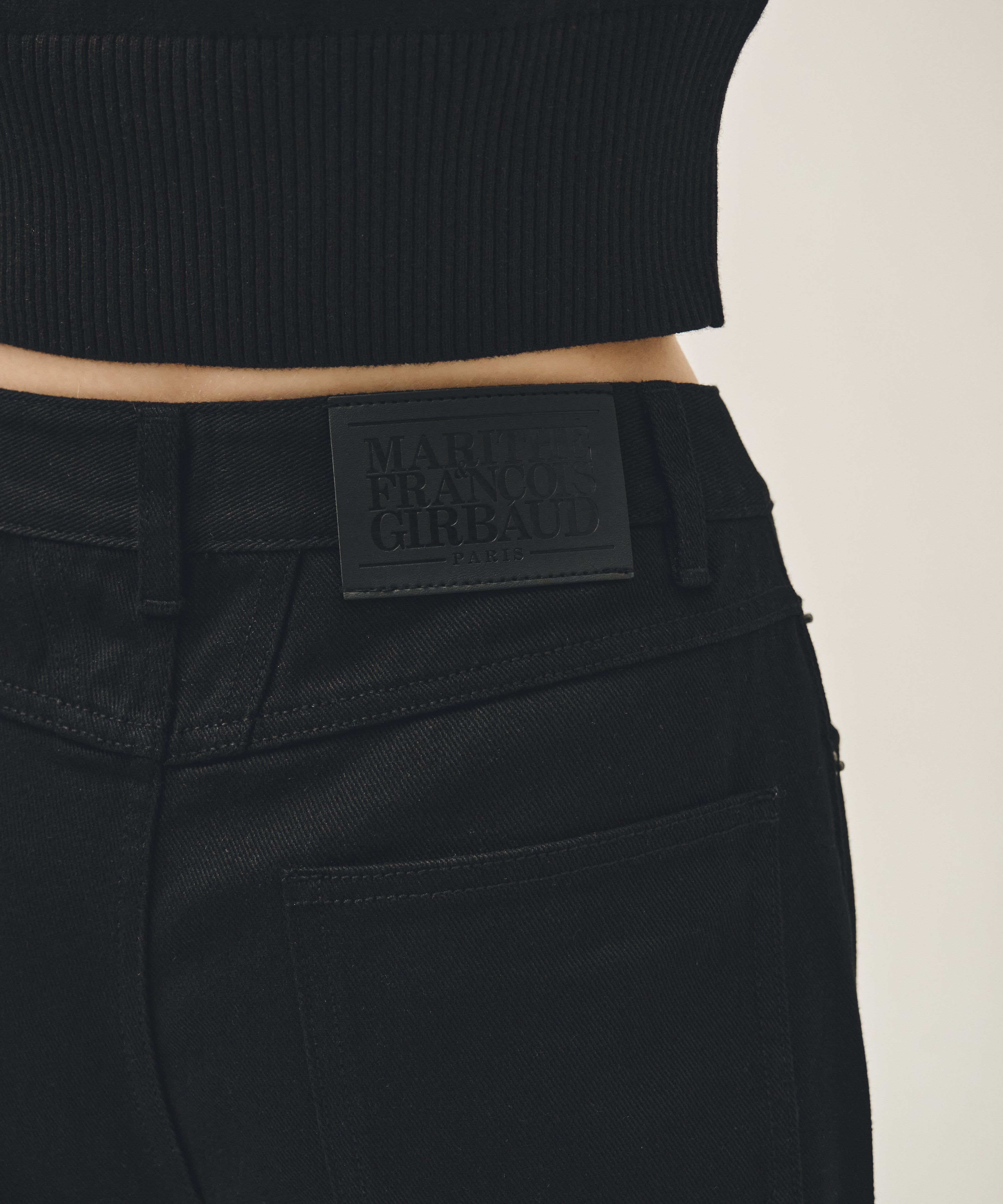 W CURVED DENIM PANTS