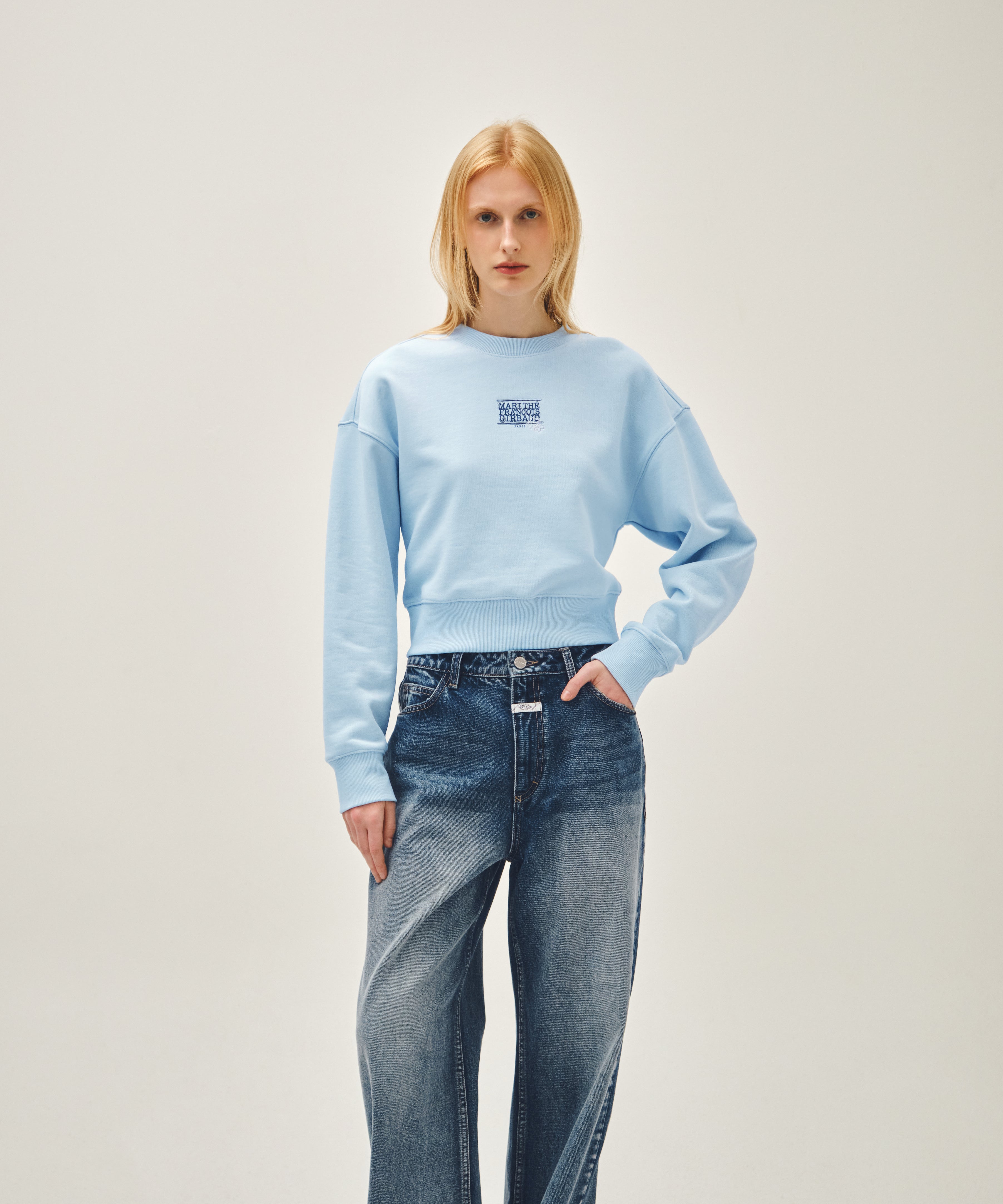 W FLOWER CLASSIC LOGO CROP SWEATSHIRT