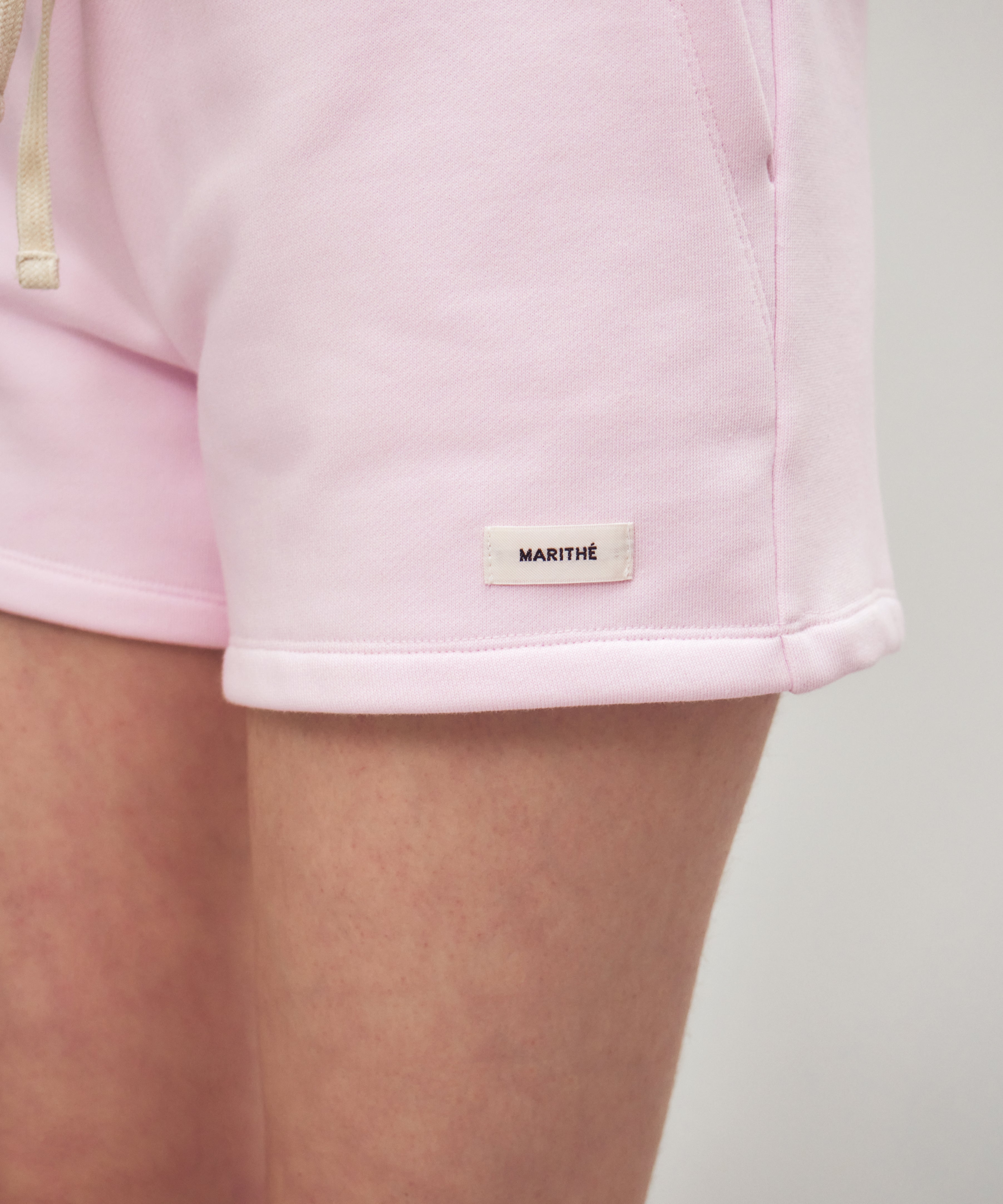 W BASIC SWEAT SHORTS