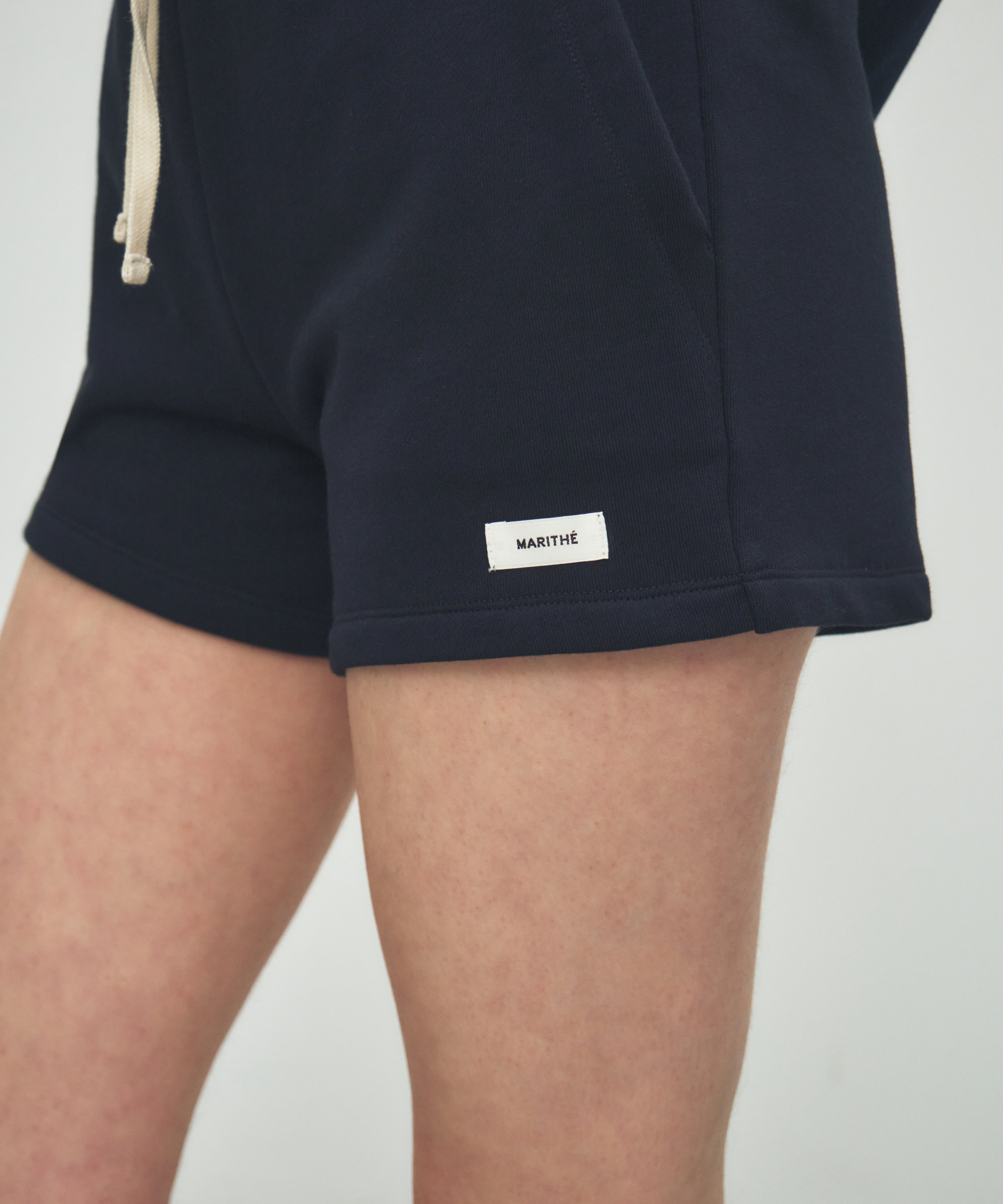 W BASIC SWEAT SHORTS