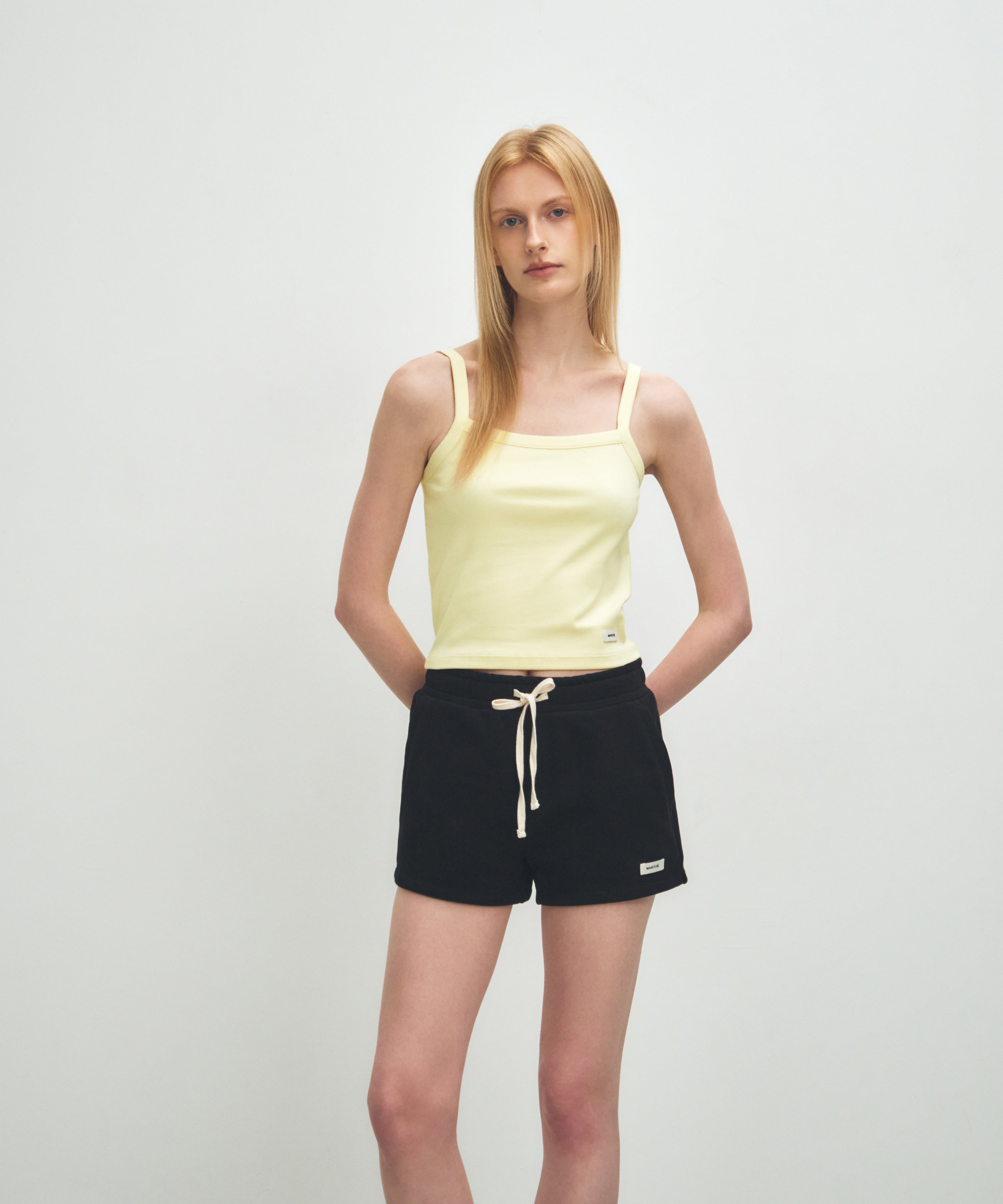 W BASIC STRING CROP SLEEVELESS