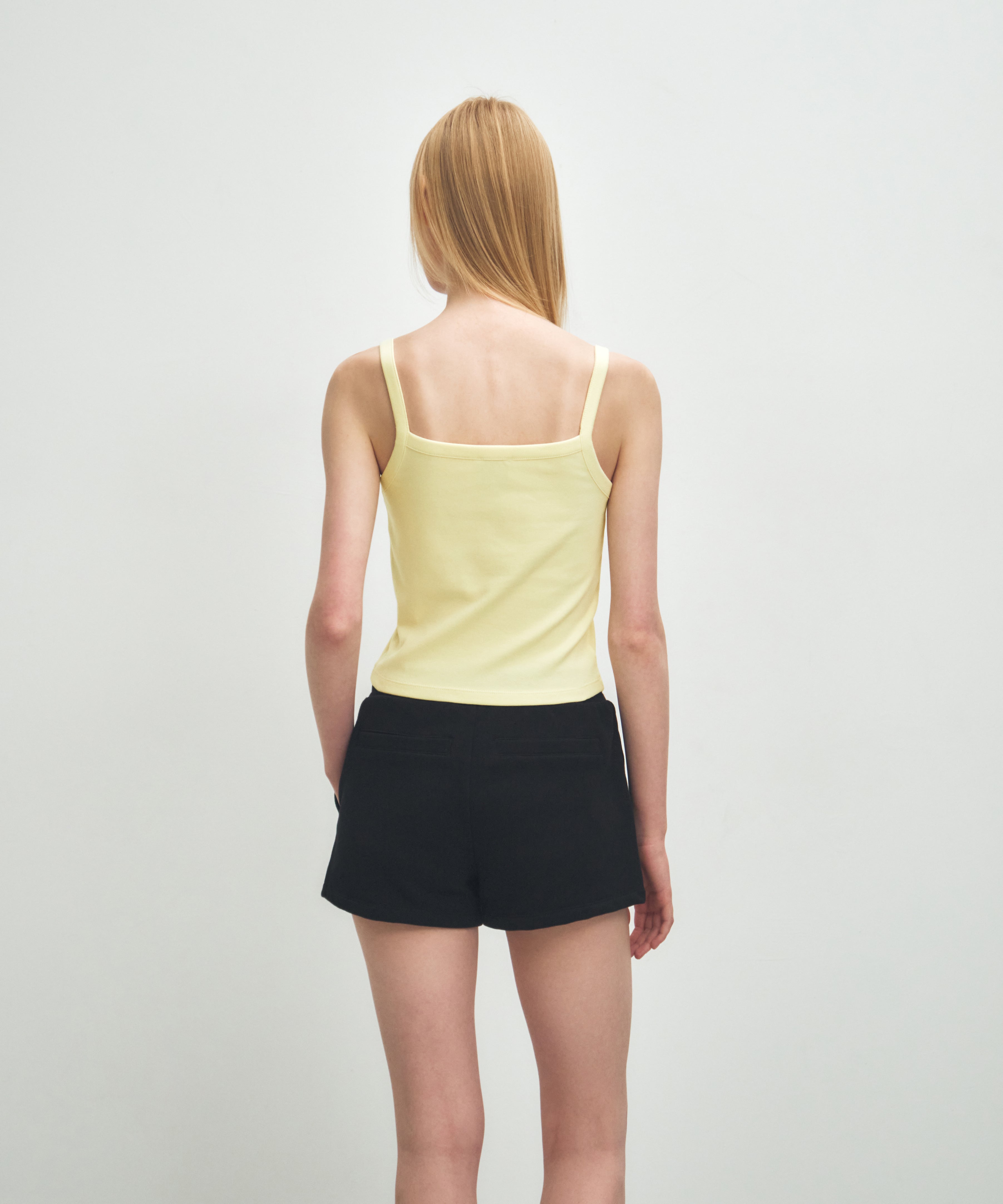 W BASIC STRING CROP SLEEVELESS