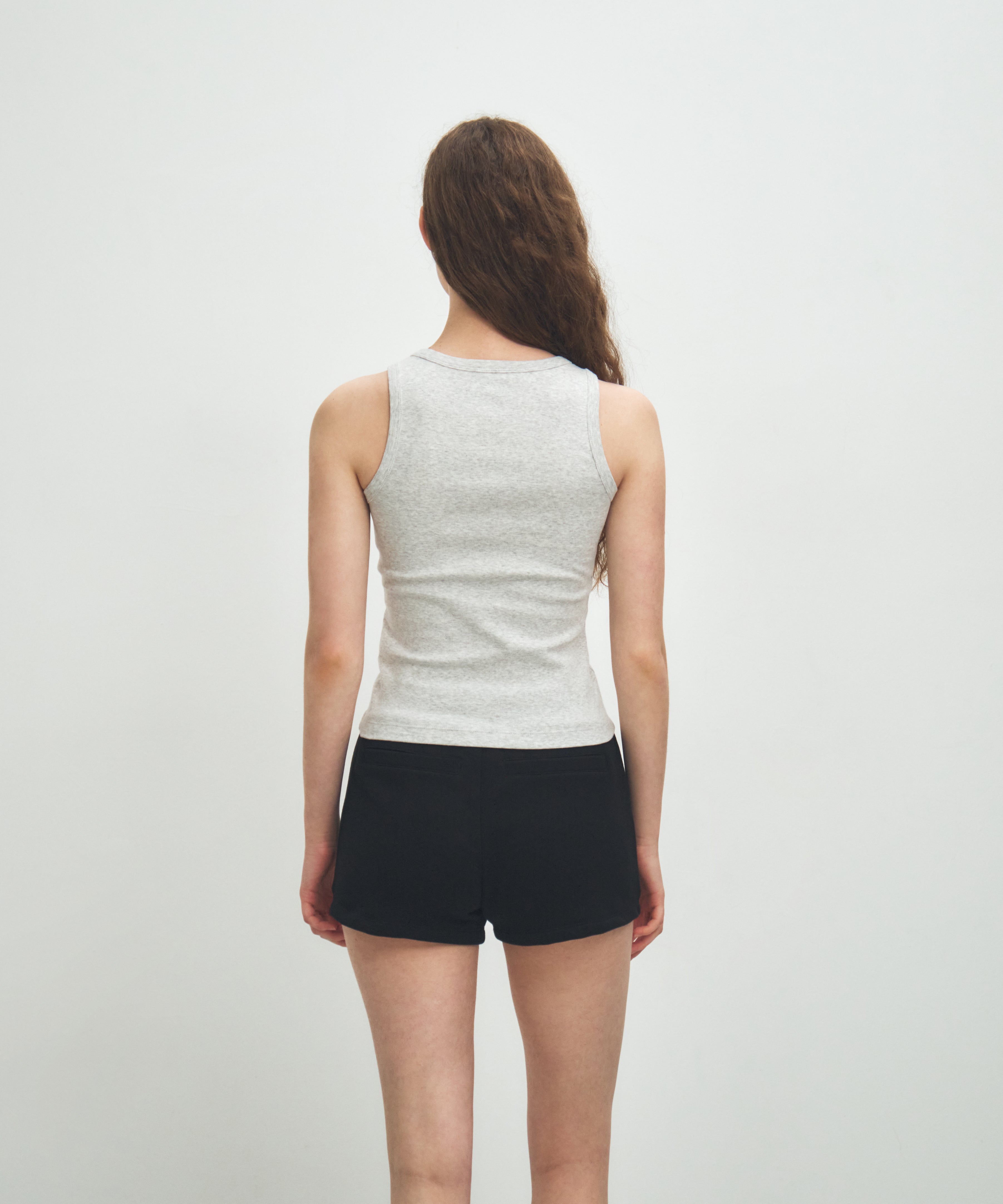 W BASIC SLEEVELESS