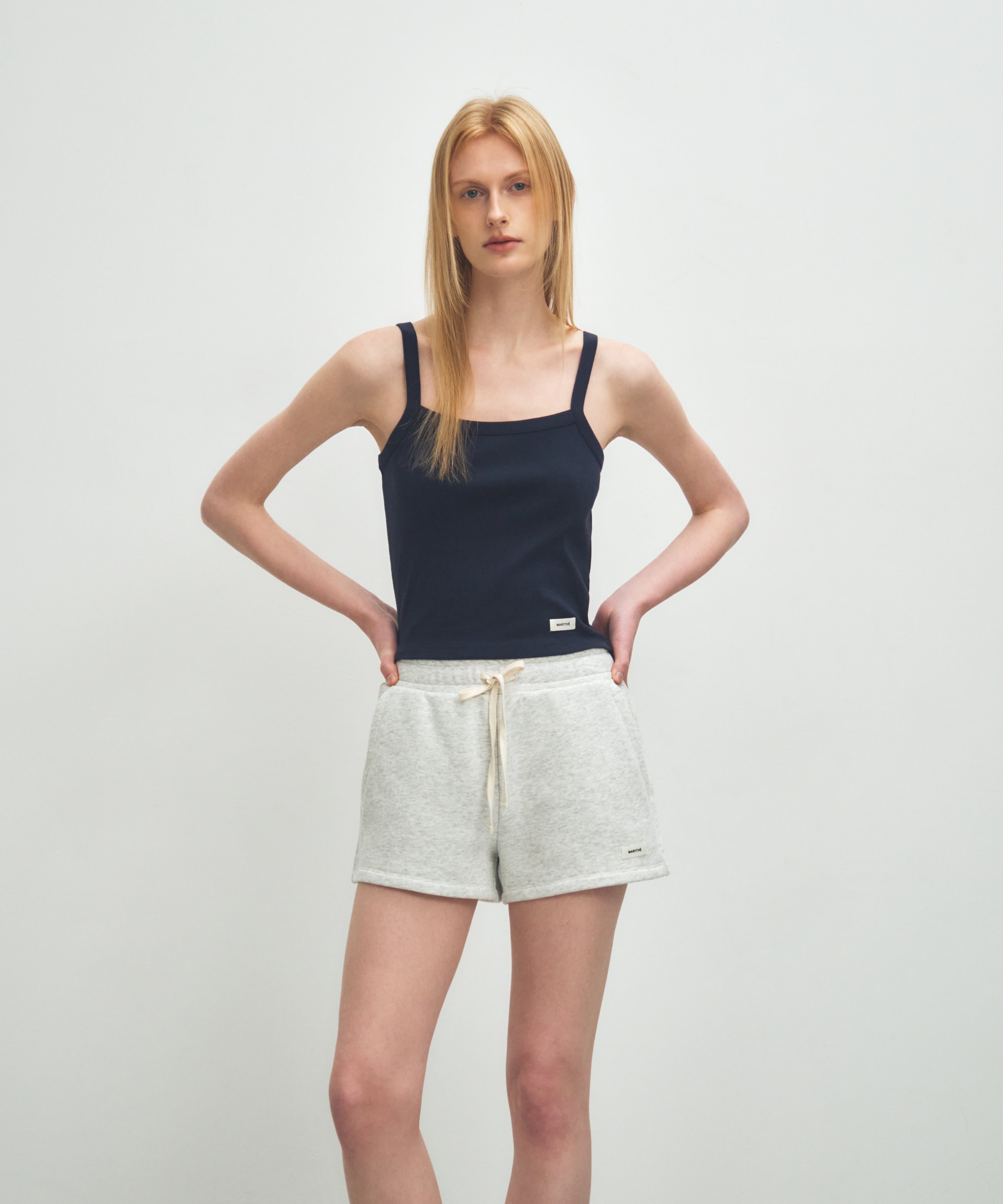 W BASIC STRING CROP SLEEVELESS