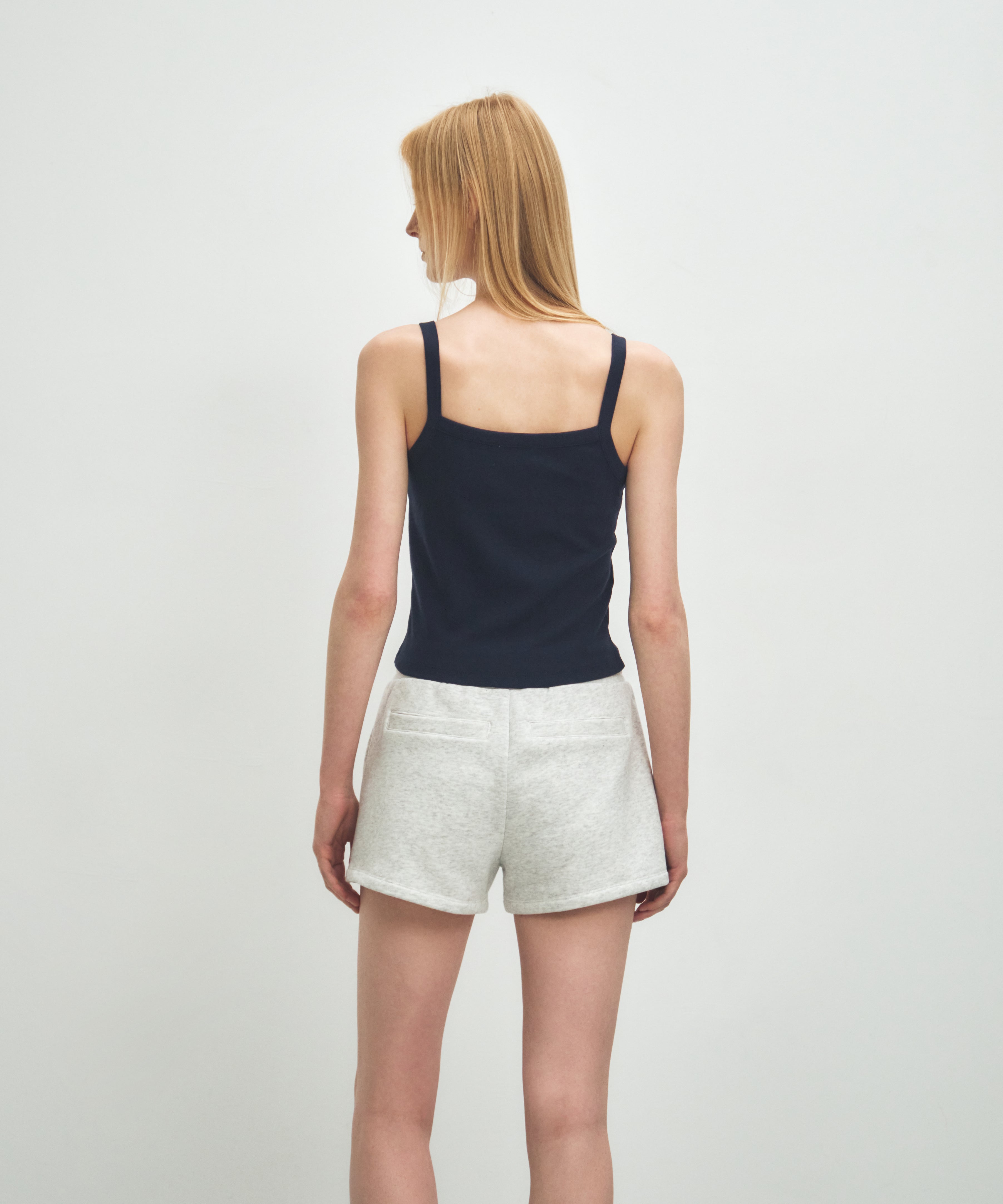 W BASIC STRING CROP SLEEVELESS
