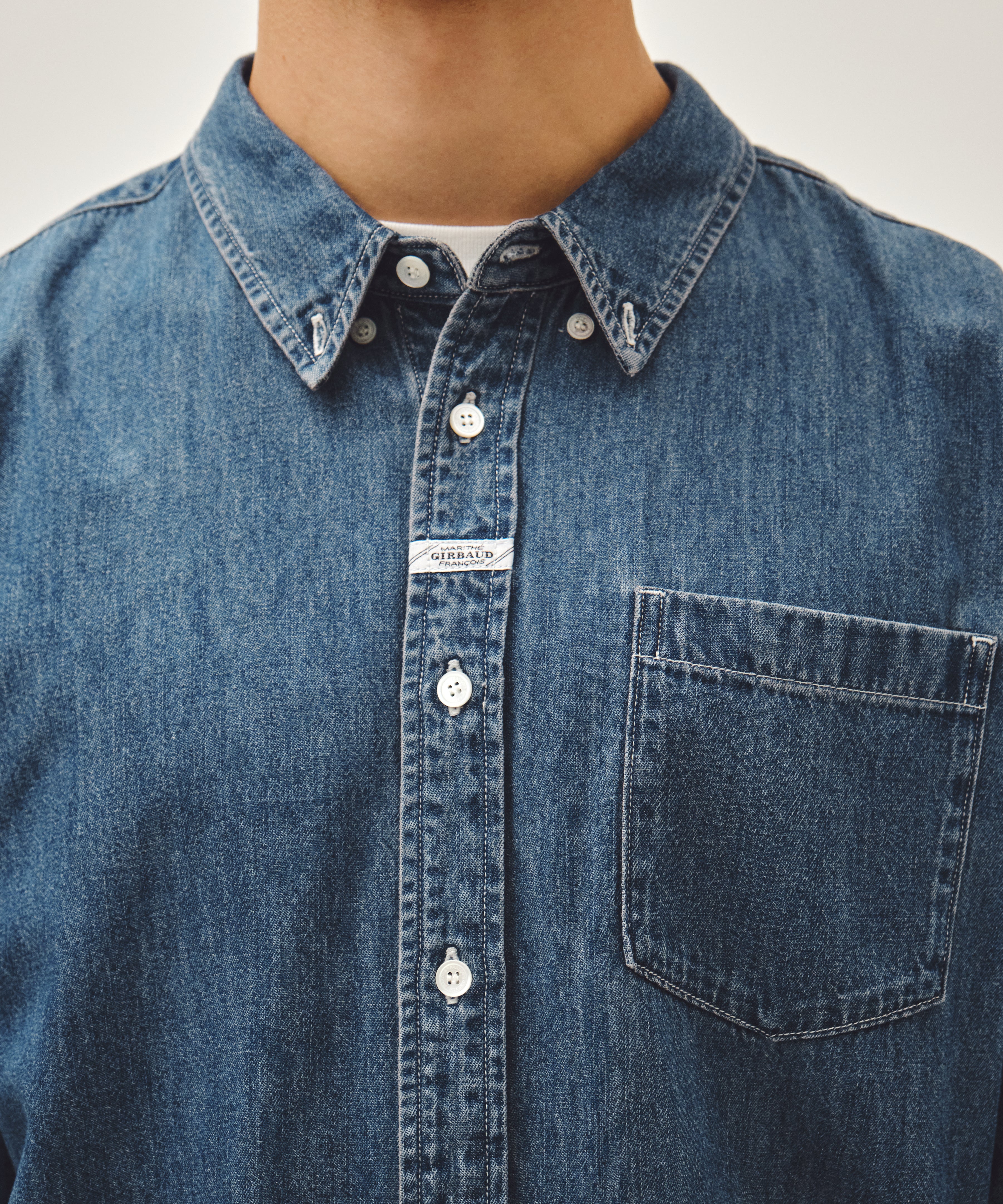 UNI BASIC DENIM SHIRT