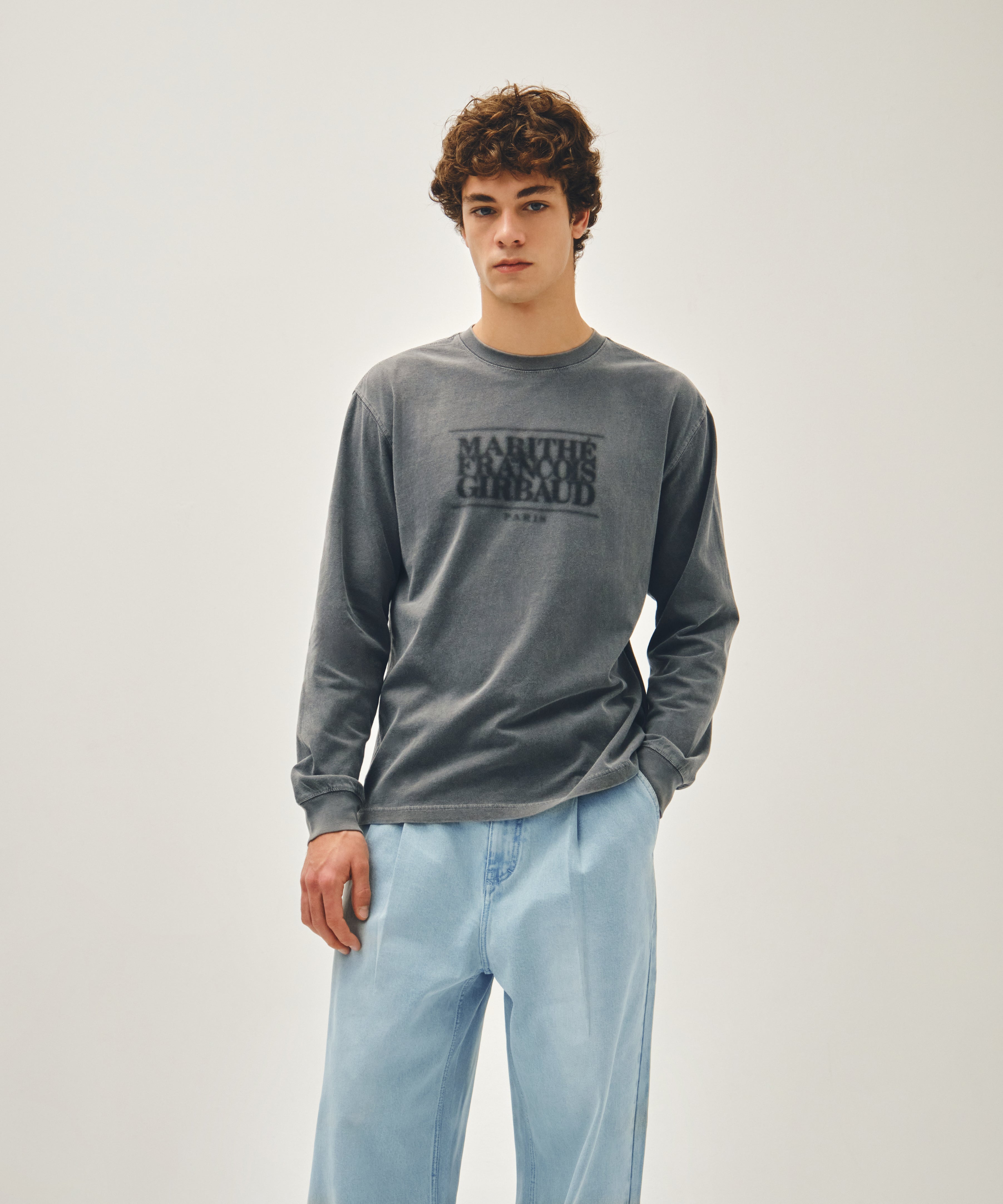 NEW M LOW-WAIST TUCK WIDE DENIM PANTS