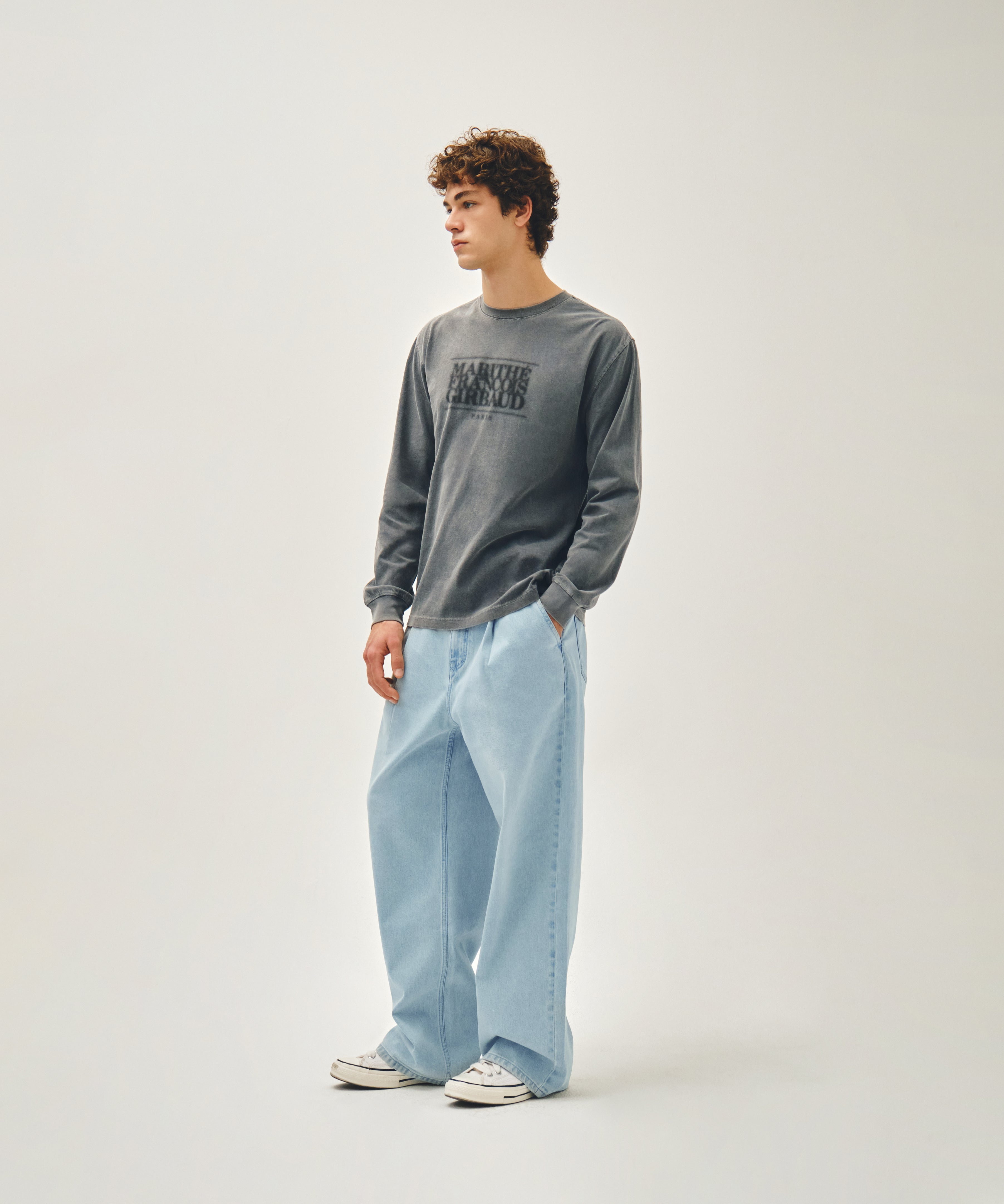 NEW M LOW-WAIST TUCK WIDE DENIM PANTS