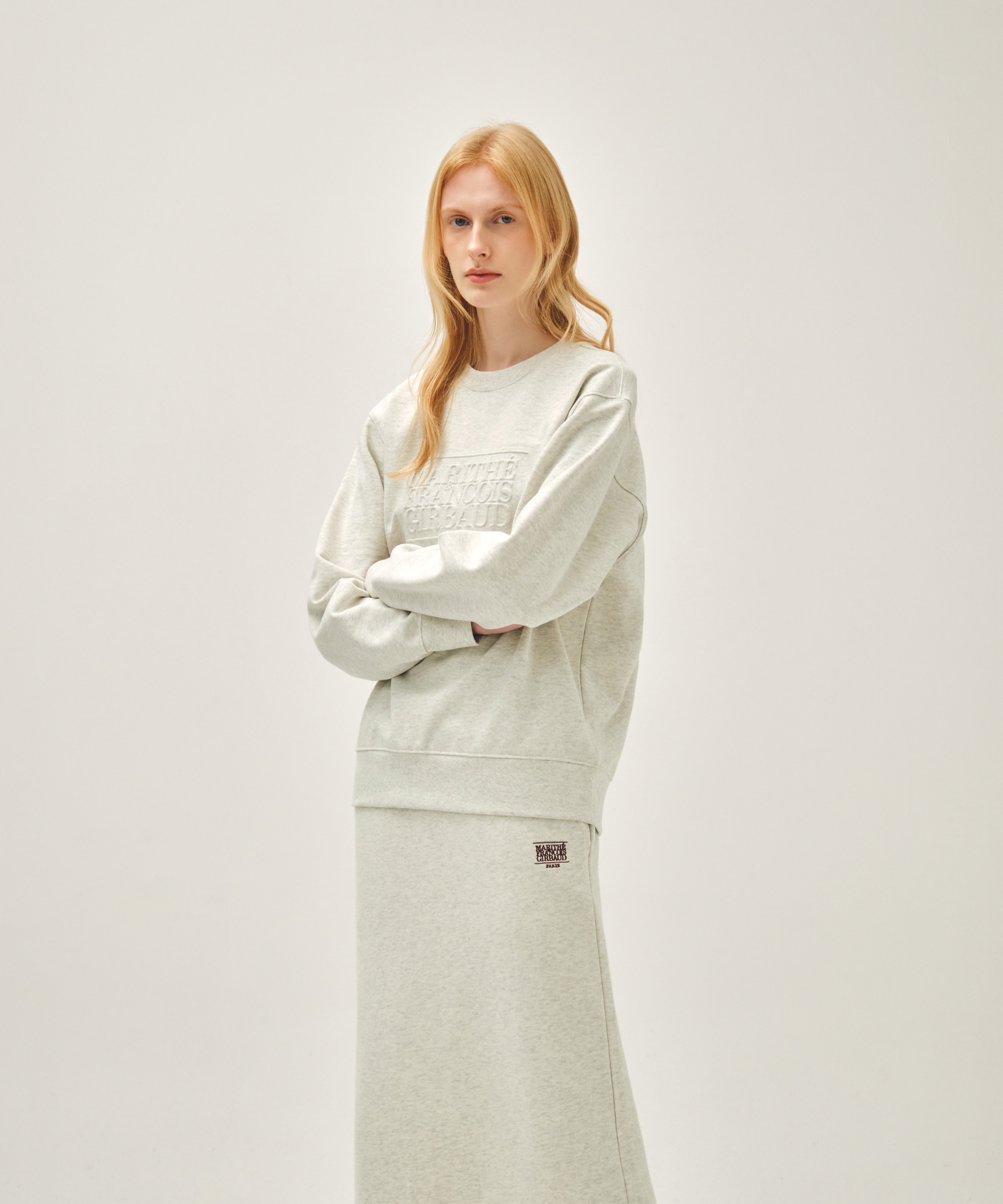 EMBO CLASSIC LOGO SWEATSHIRT