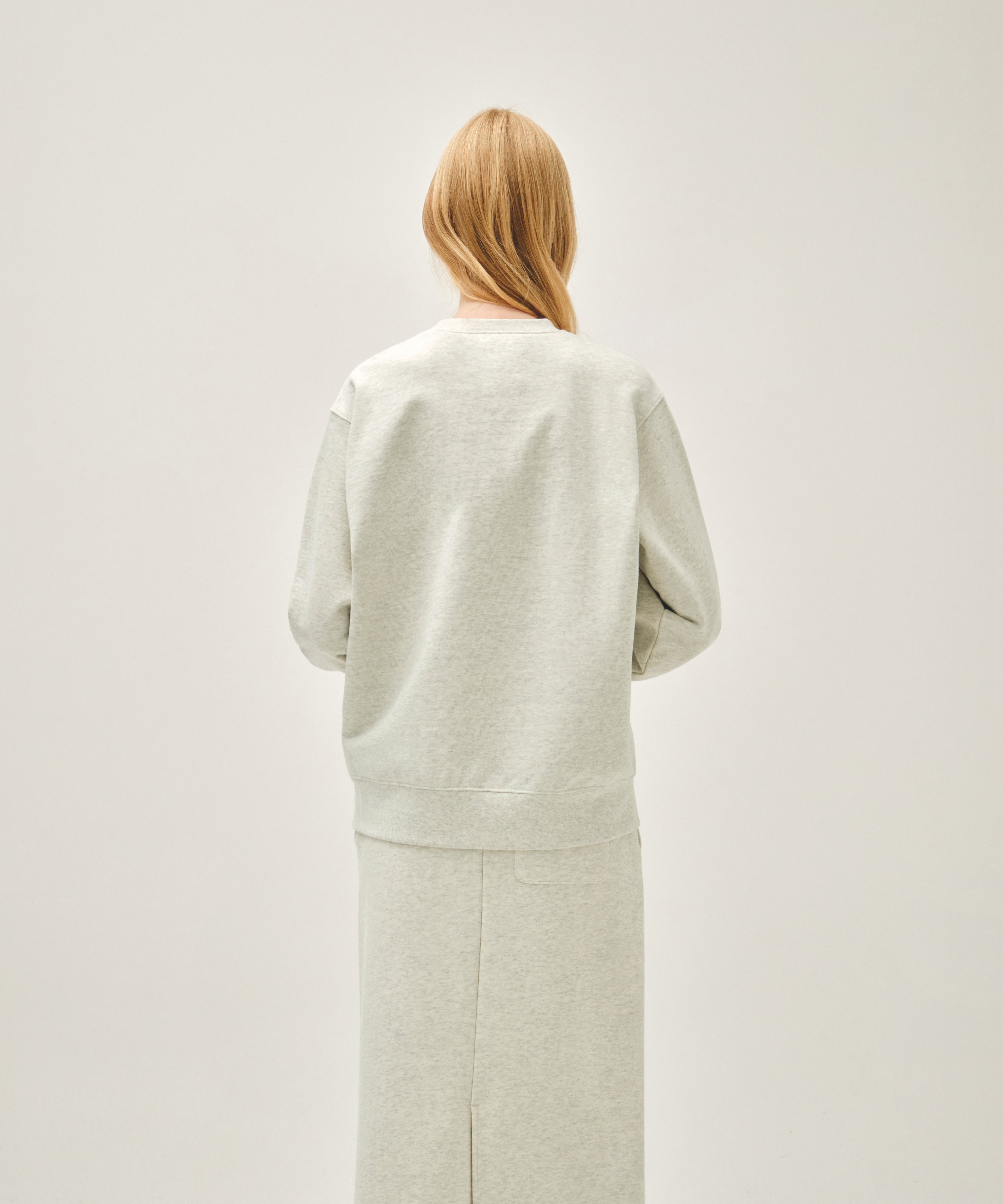 EMBO CLASSIC LOGO SWEATSHIRT