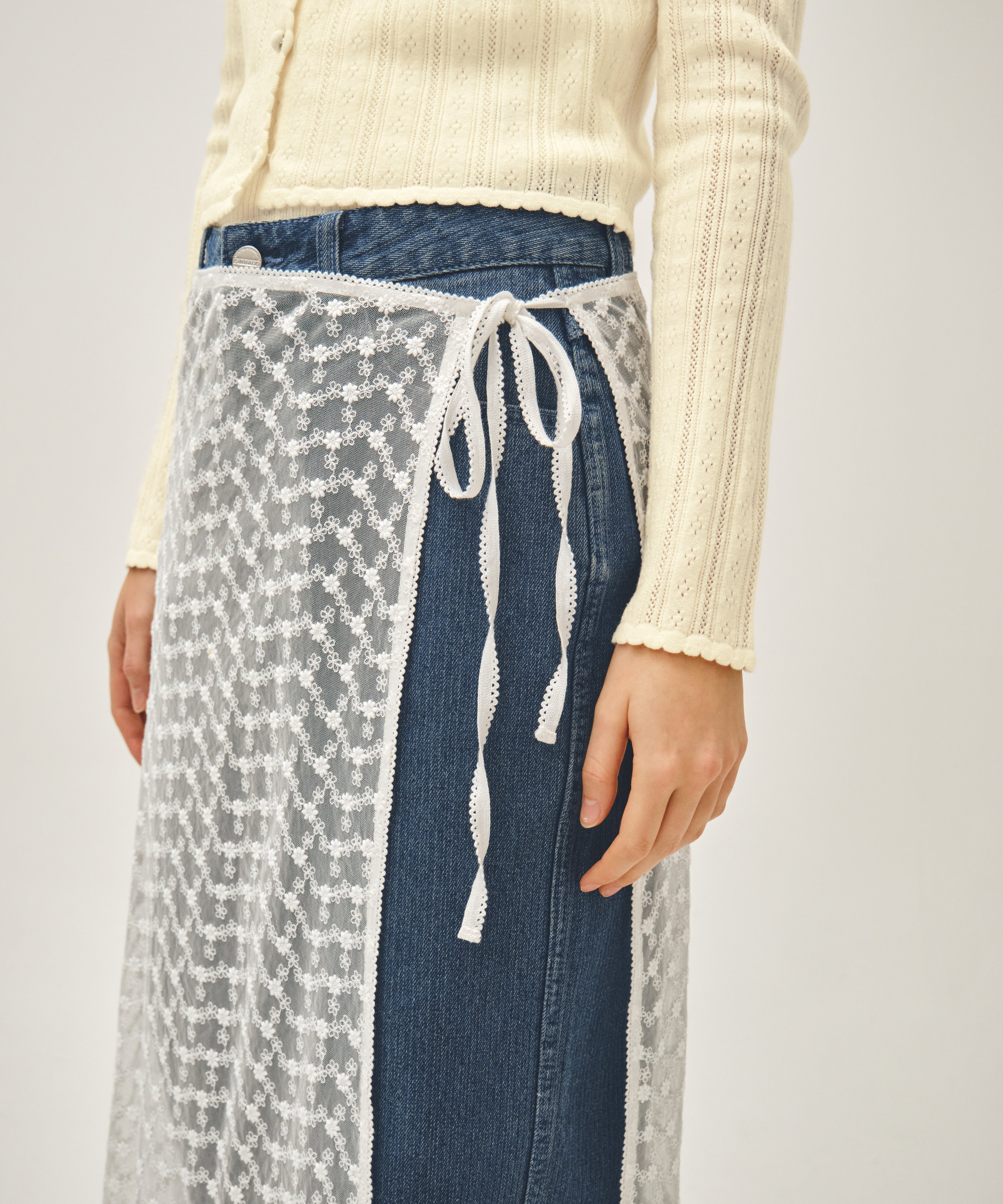 W LACE LAYERED SKIRT