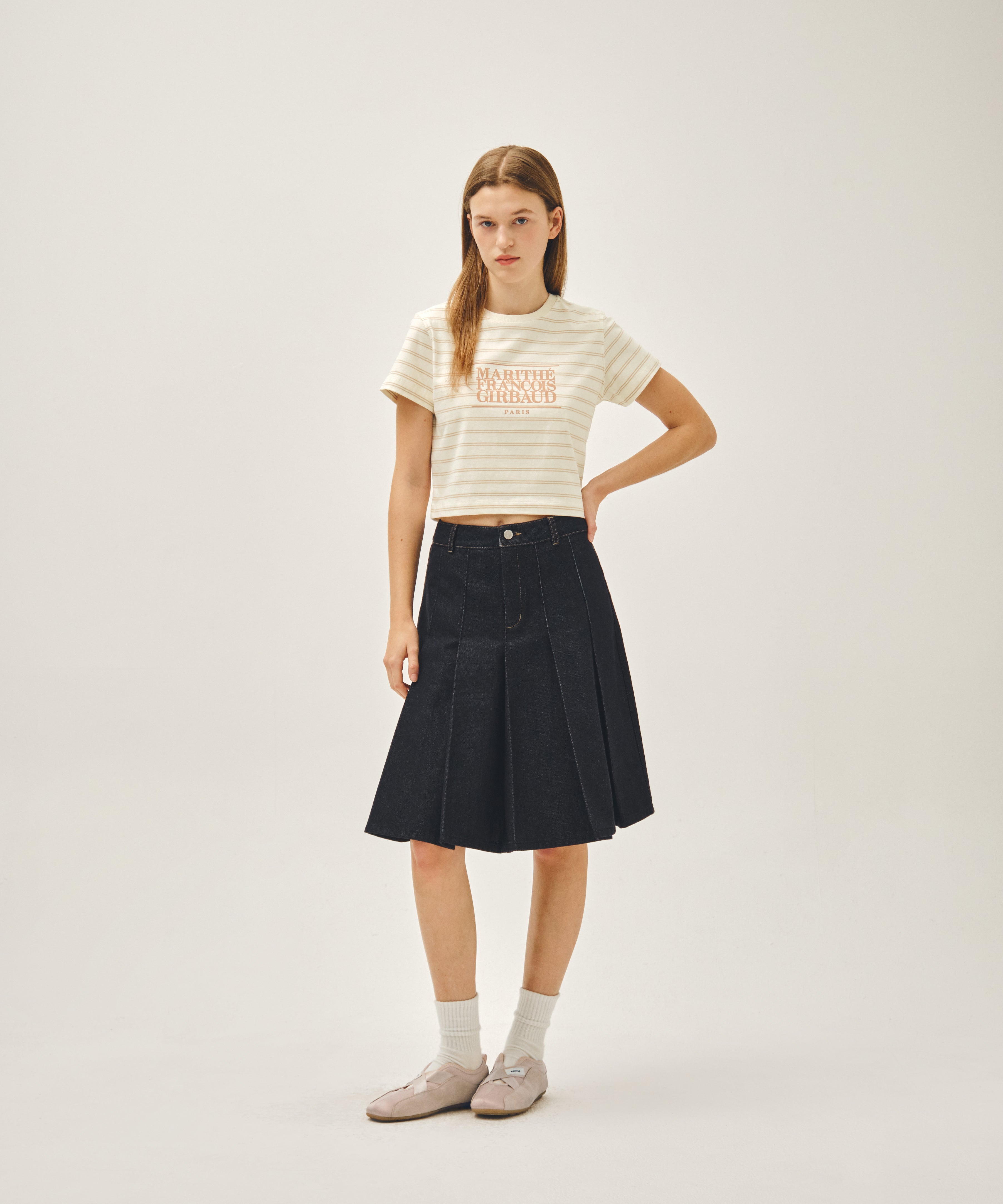 W CLASSIC LOGO CROP TEE
