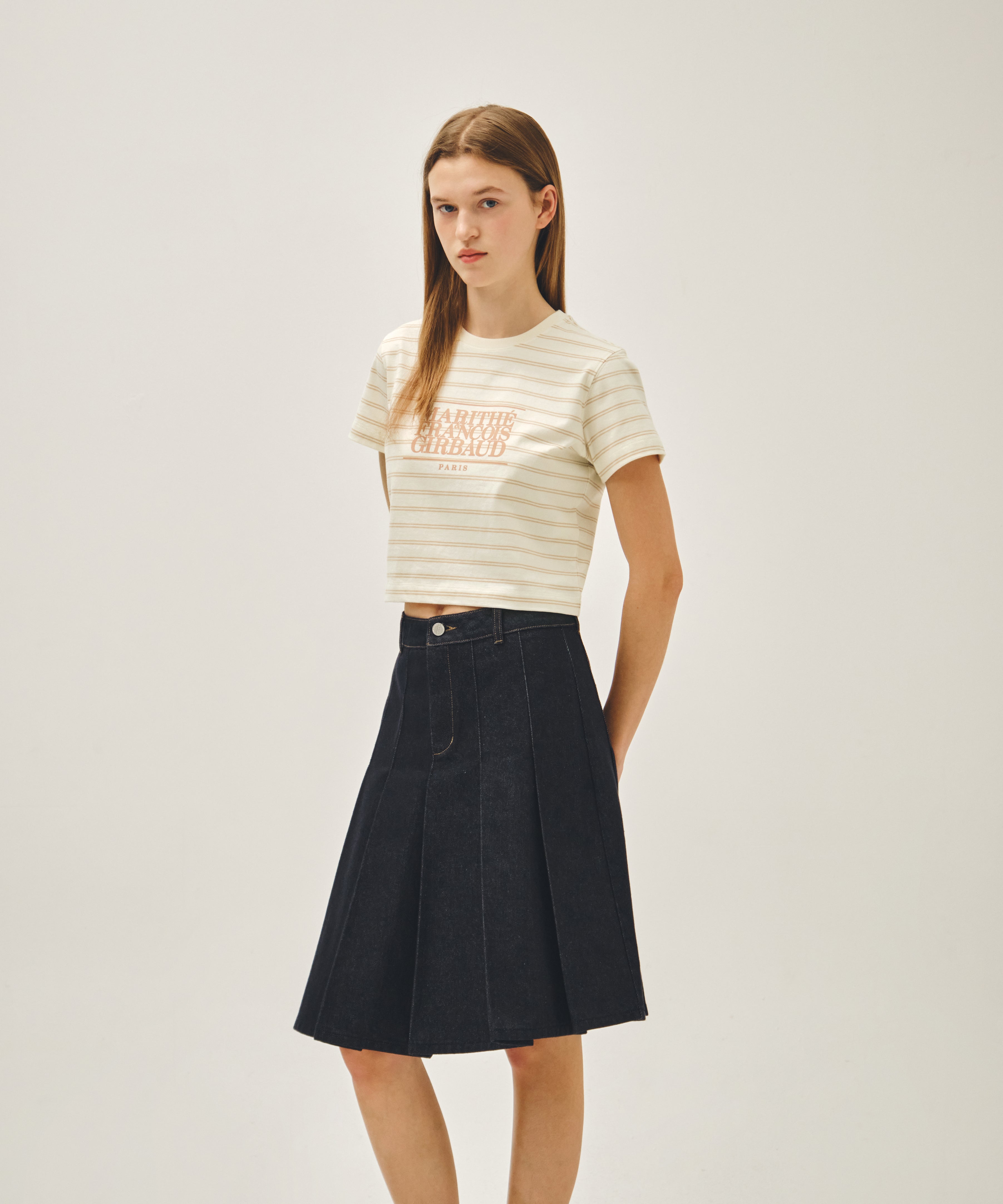 W CLASSIC LOGO CROP TEE