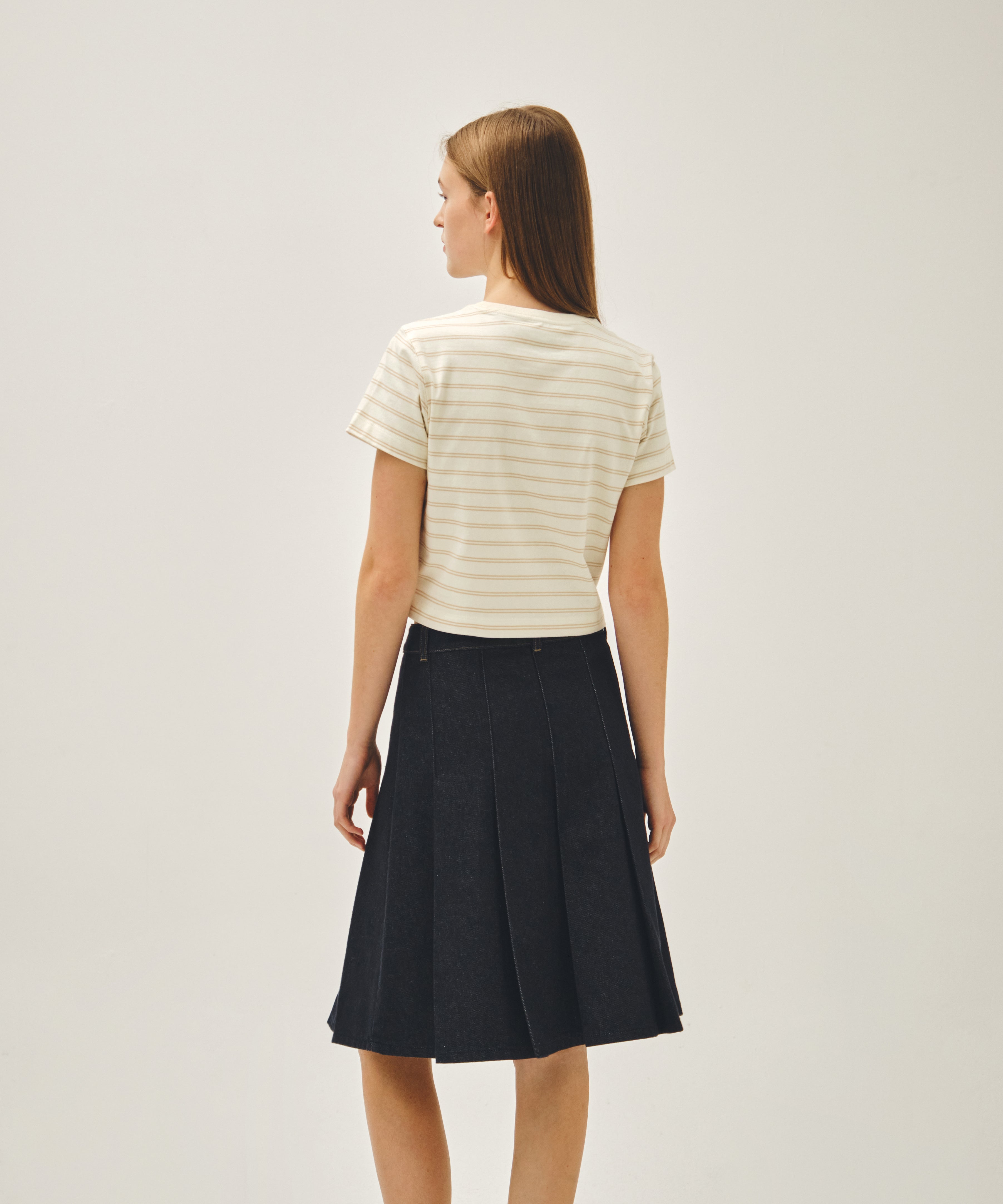 W CLASSIC LOGO CROP TEE