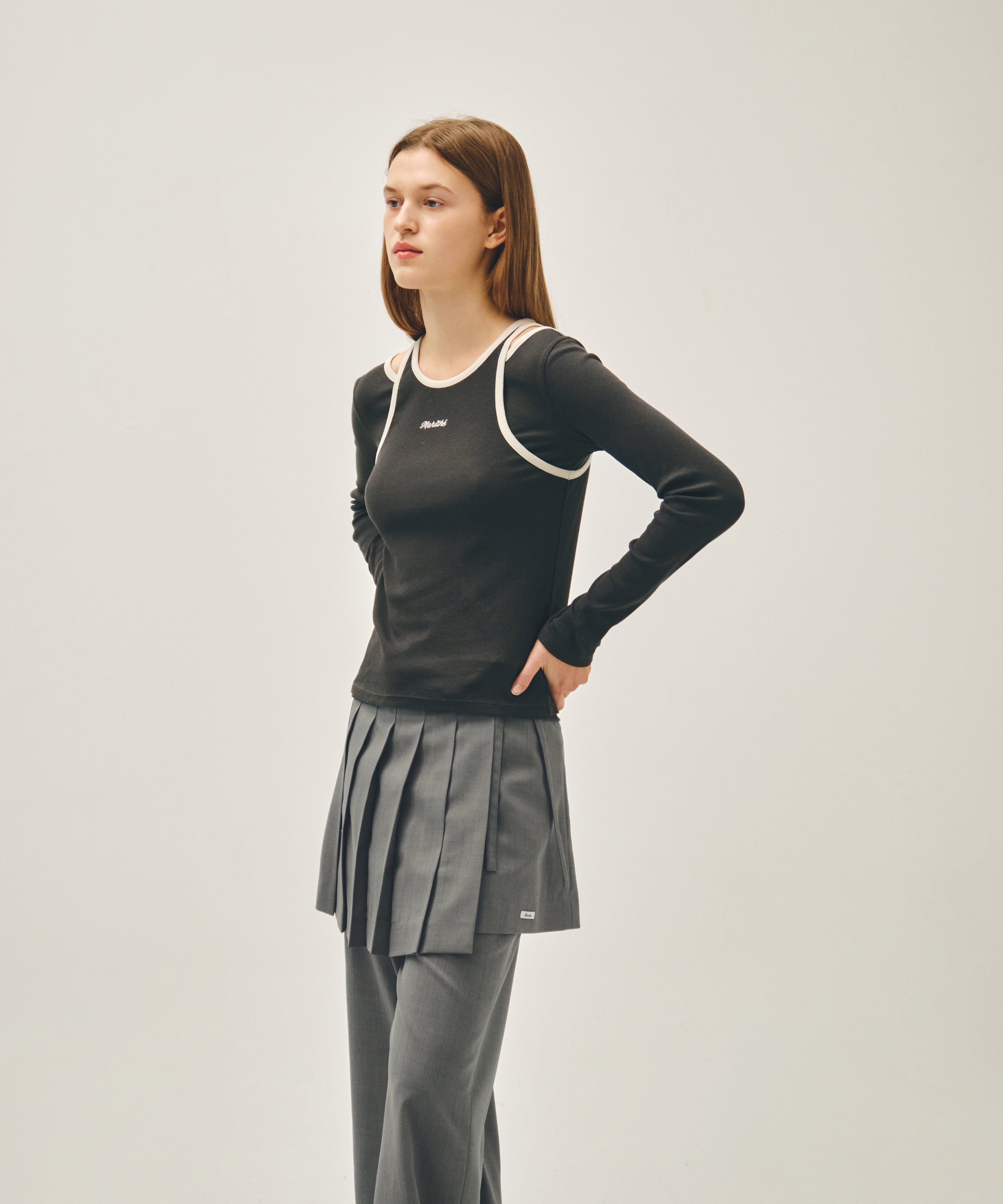W SLEEVELESS LAYERED LONG SLEEVE TEE
