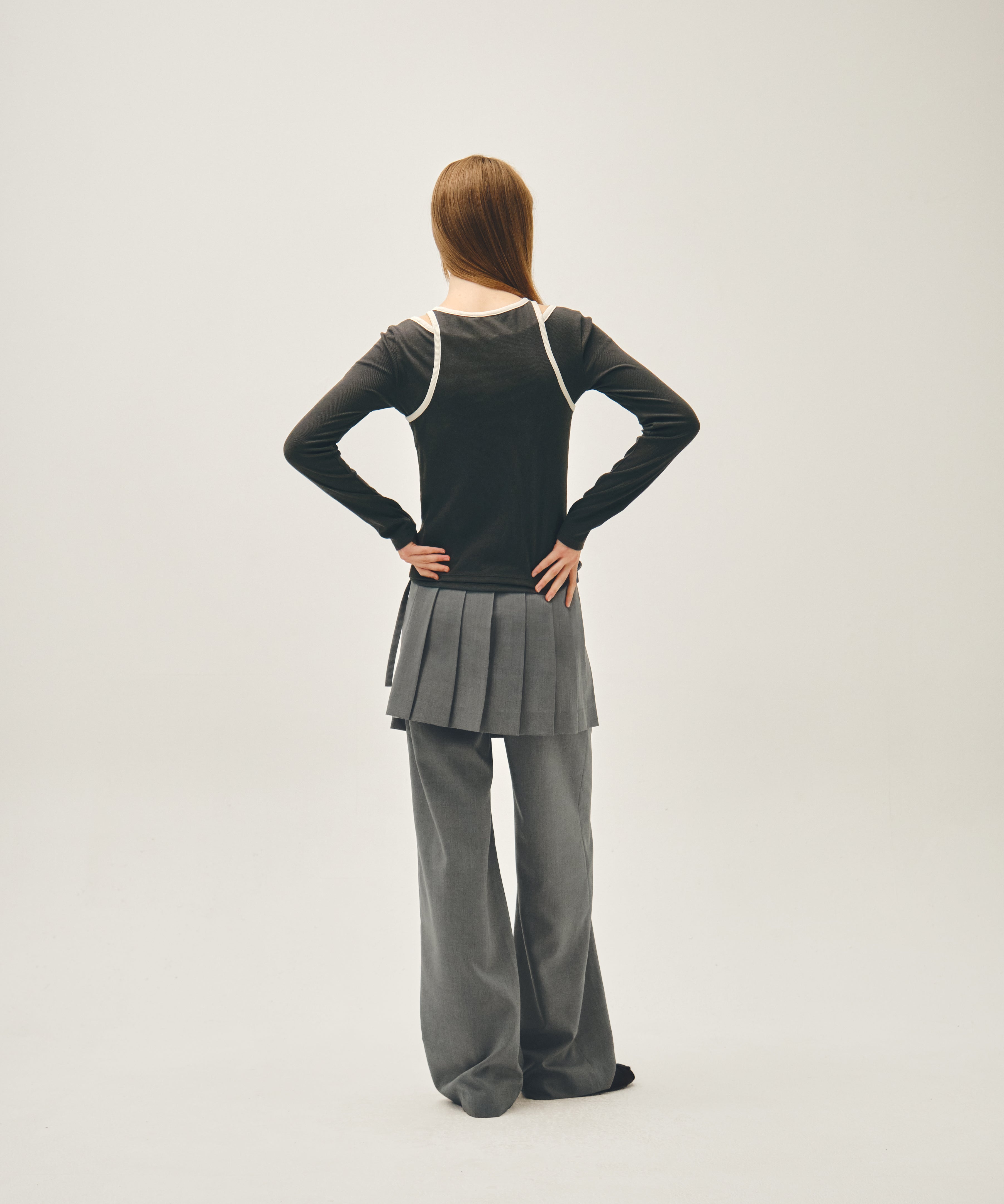 W SLEEVELESS LAYERED LONG SLEEVE TEE