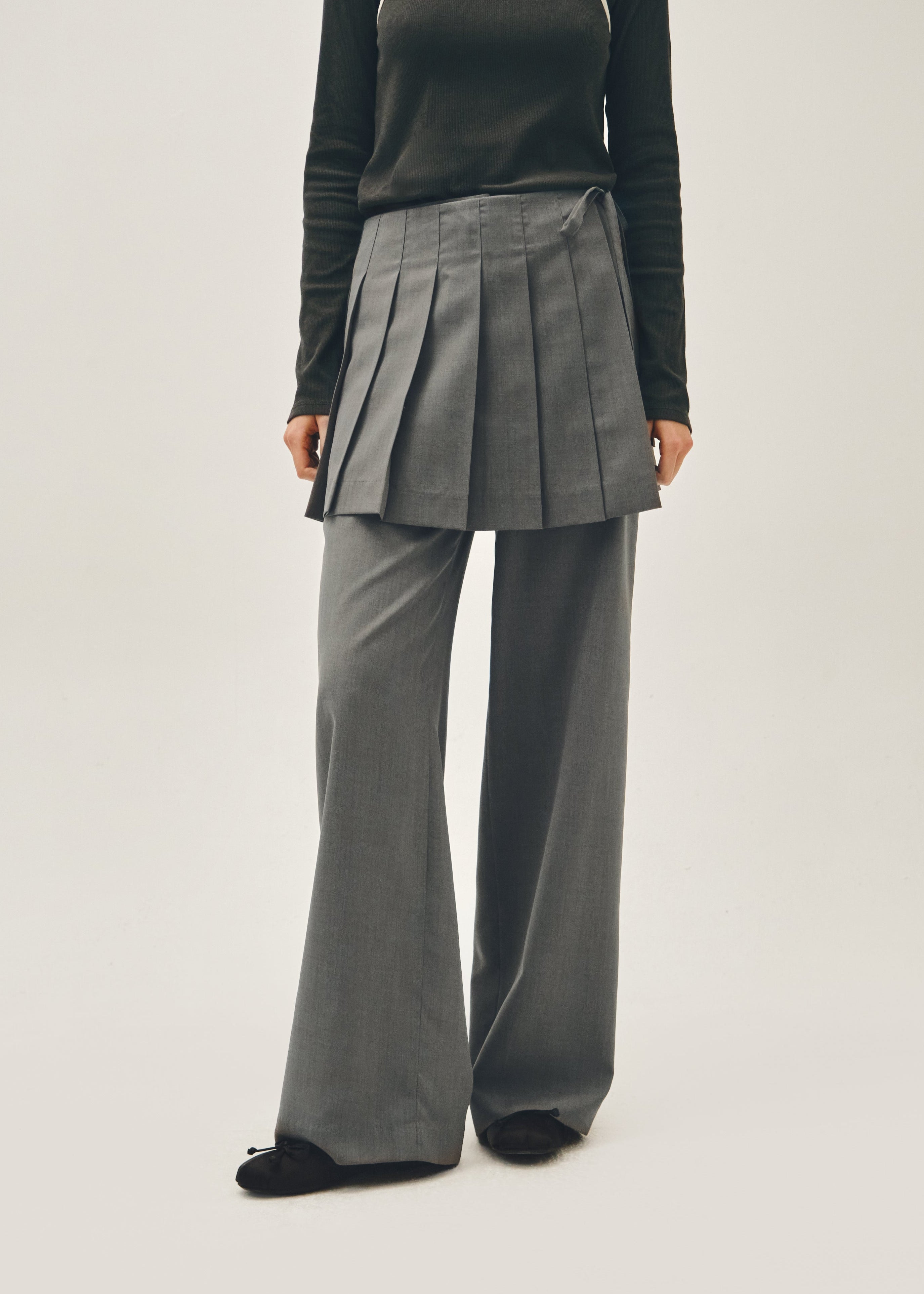 W LAYERED PLEATS SKIRT PANTS