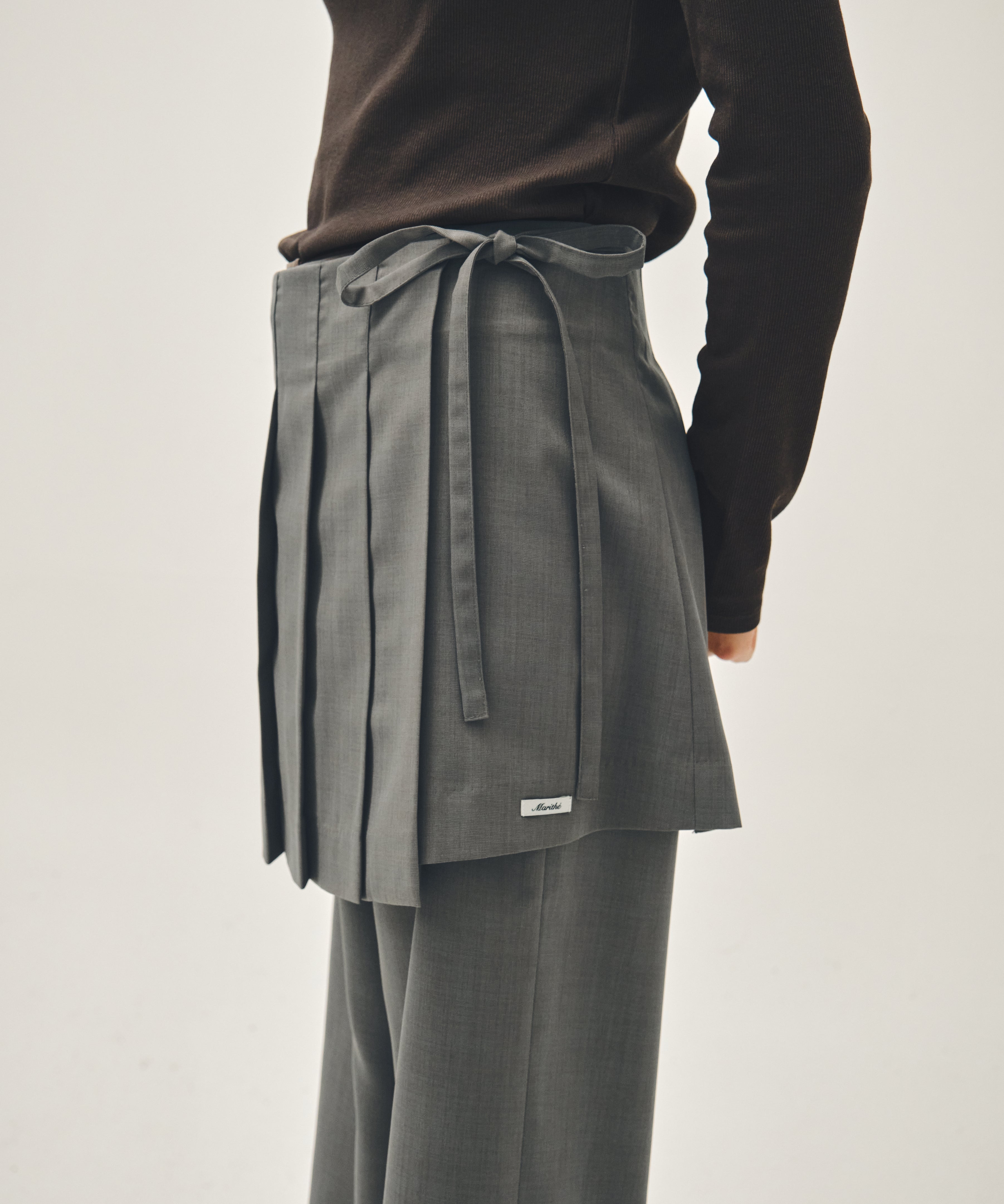 W LAYERED PLEATS SKIRT PANTS