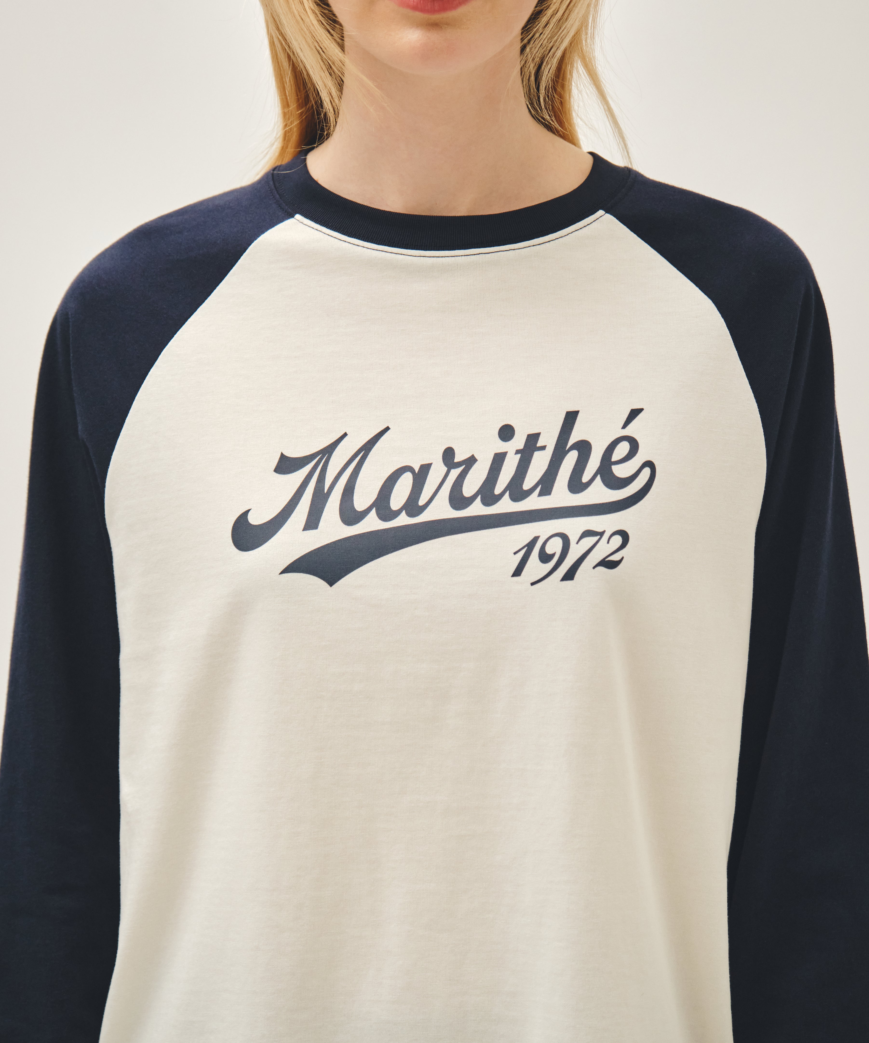 SLEEVE CONTRAST LONG SLEEVE TEE