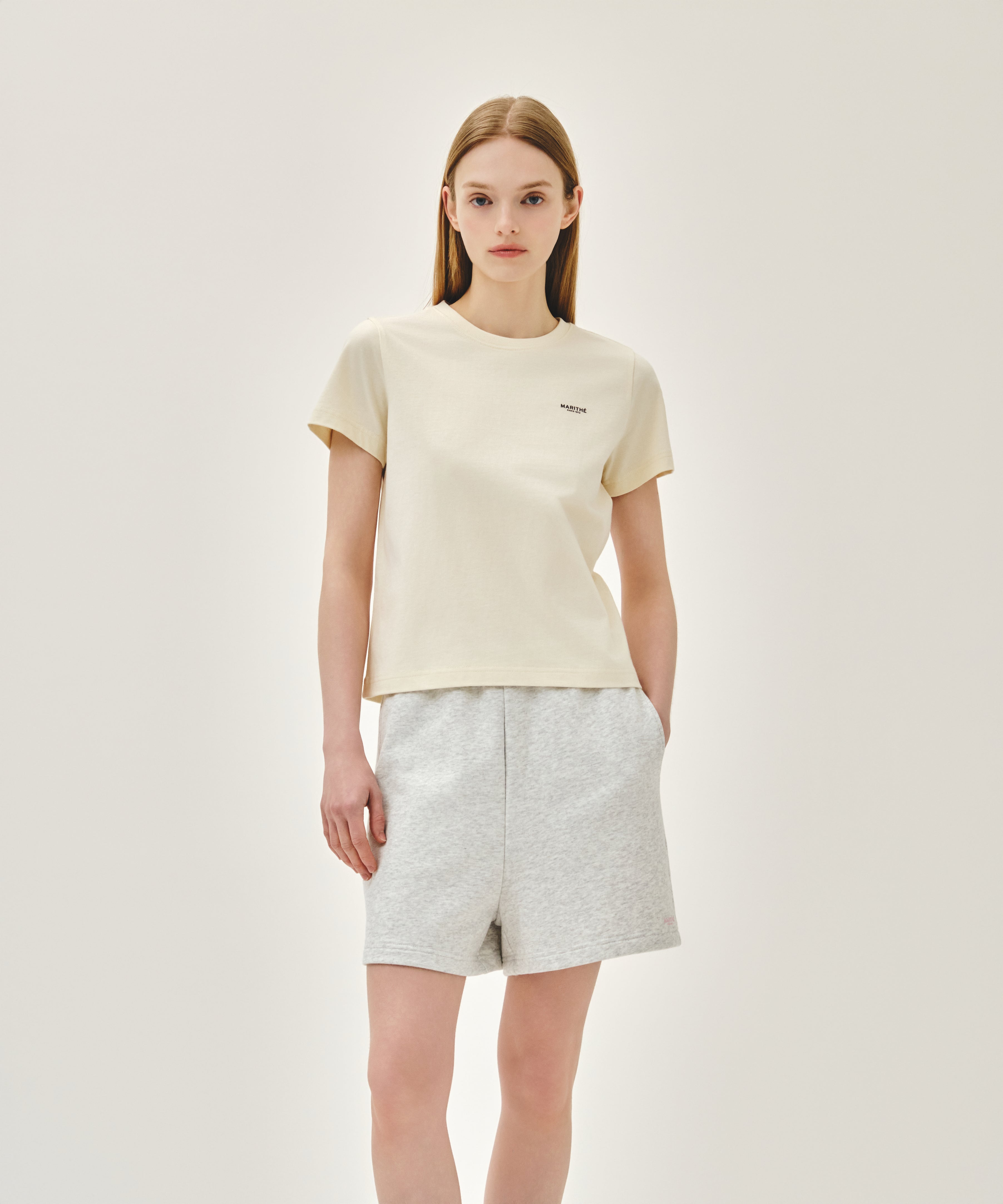 W REGULAR LOGO SWEAT SHORTS