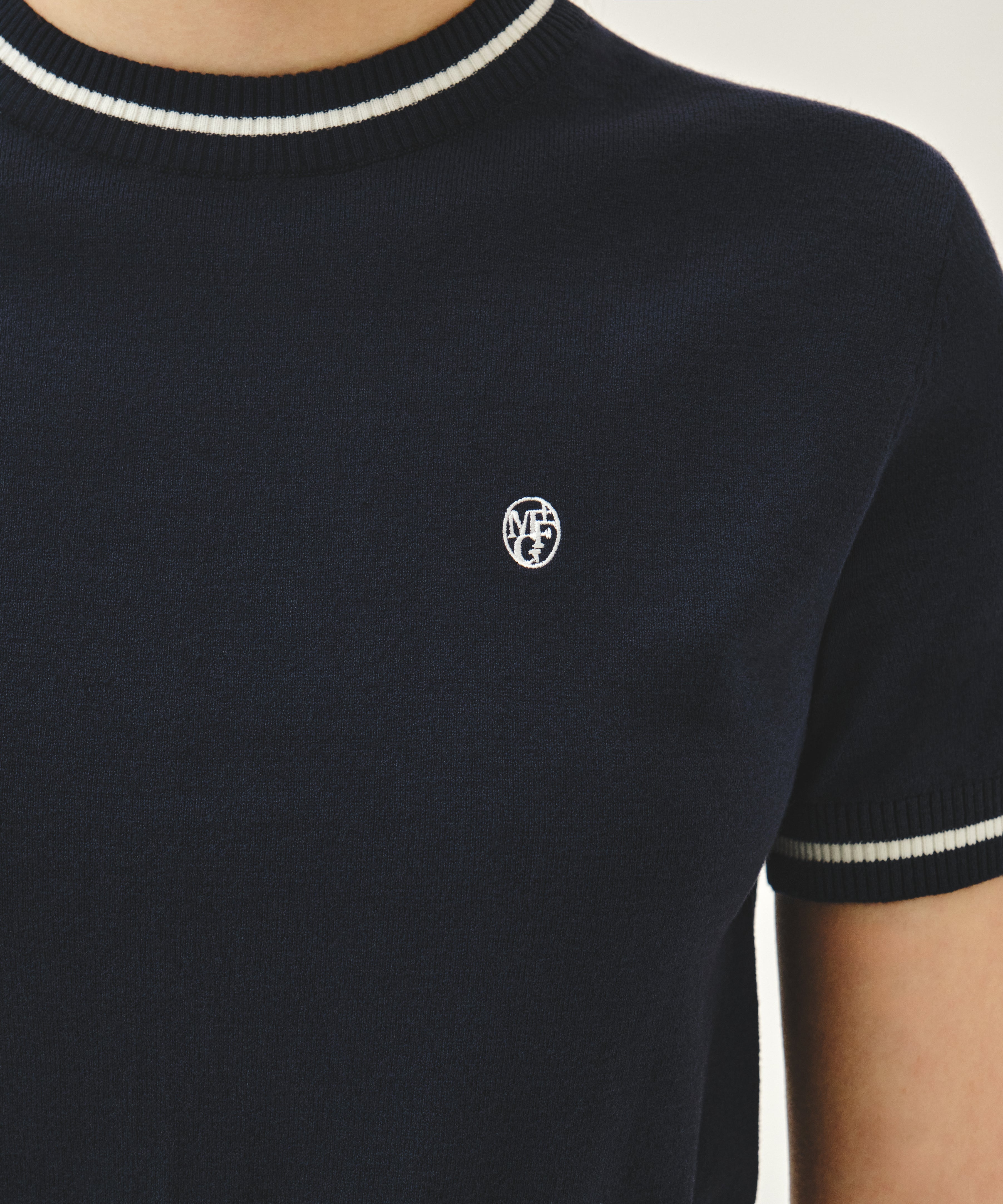 W CIRCLE LOGO HALF KNIT PULLOVER