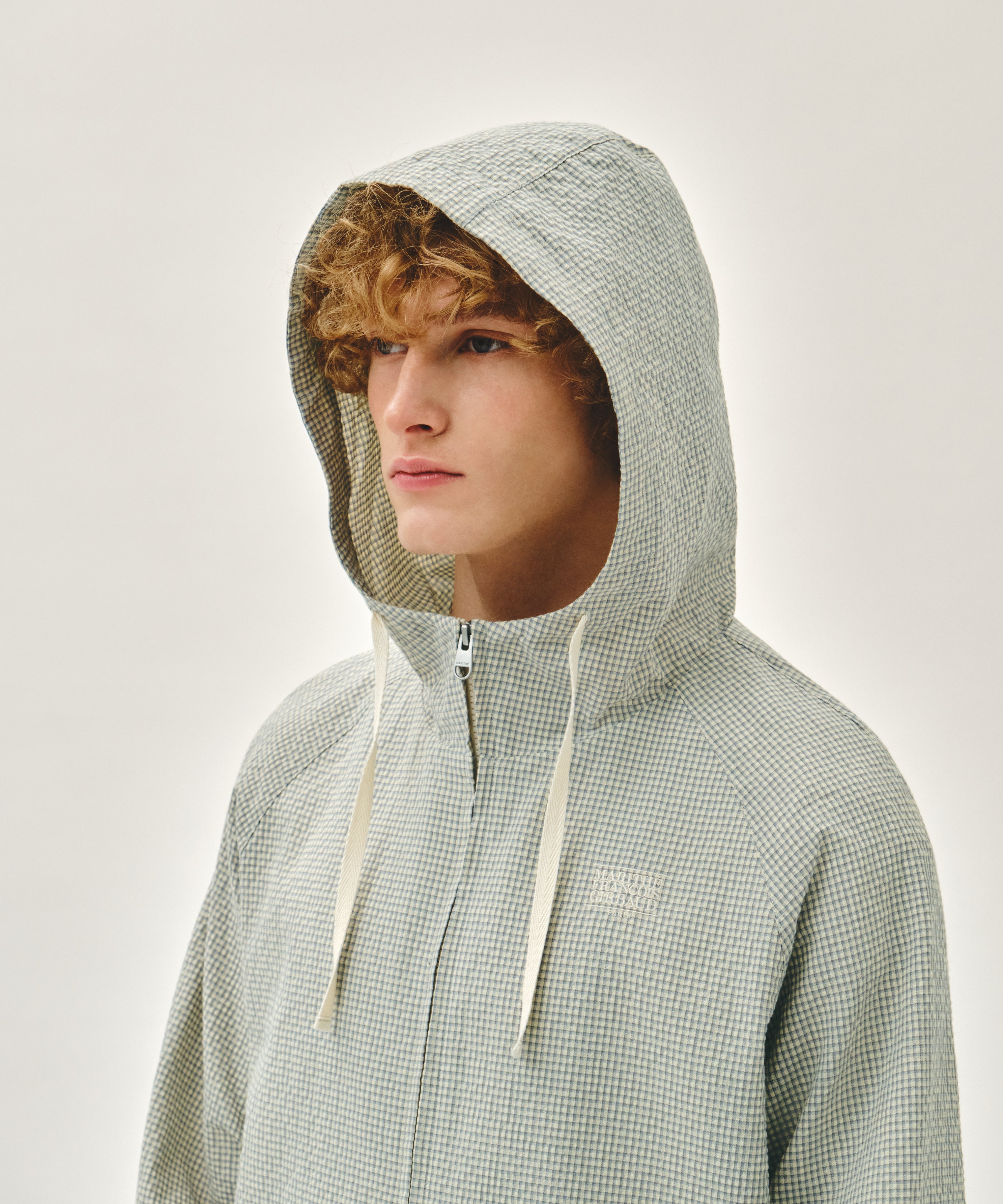 CLASSIC LOGO HOODED PATTERN JACKET