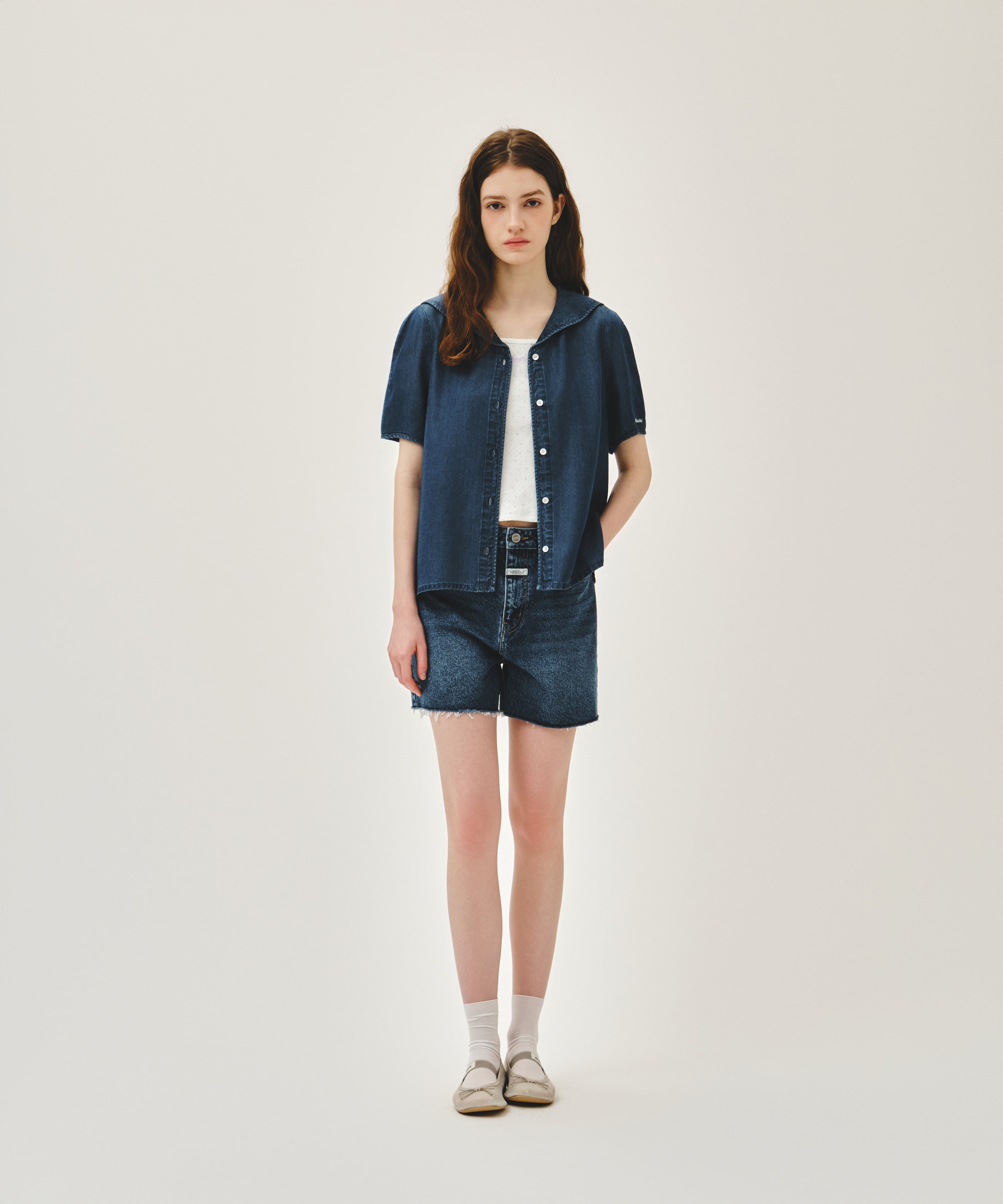 W SAILOR COLLAR SHORT SLEEVE CHAMBRAY SHIRT