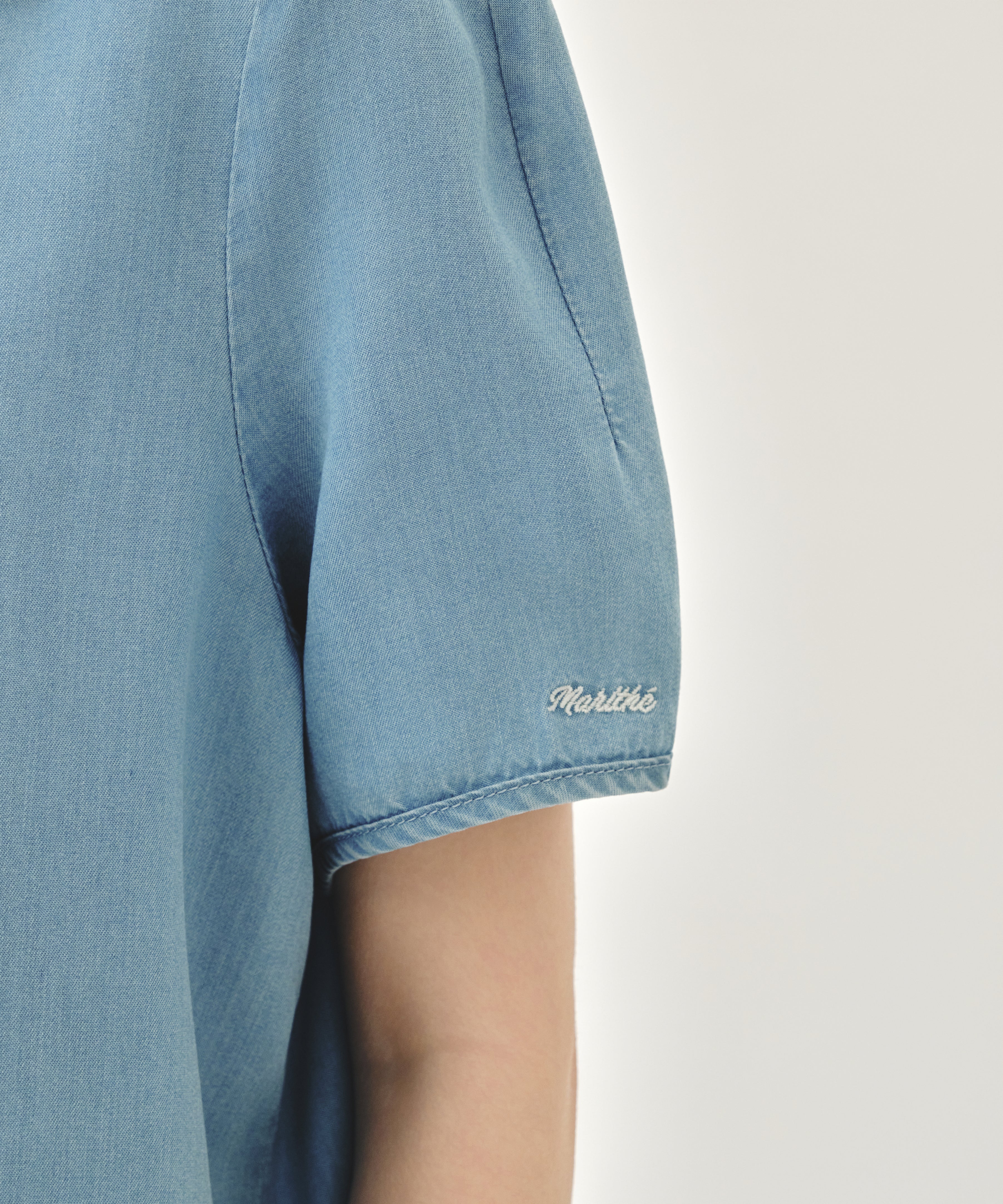 W SAILOR COLLAR SHORT SLEEVE CHAMBRAY SHIRT