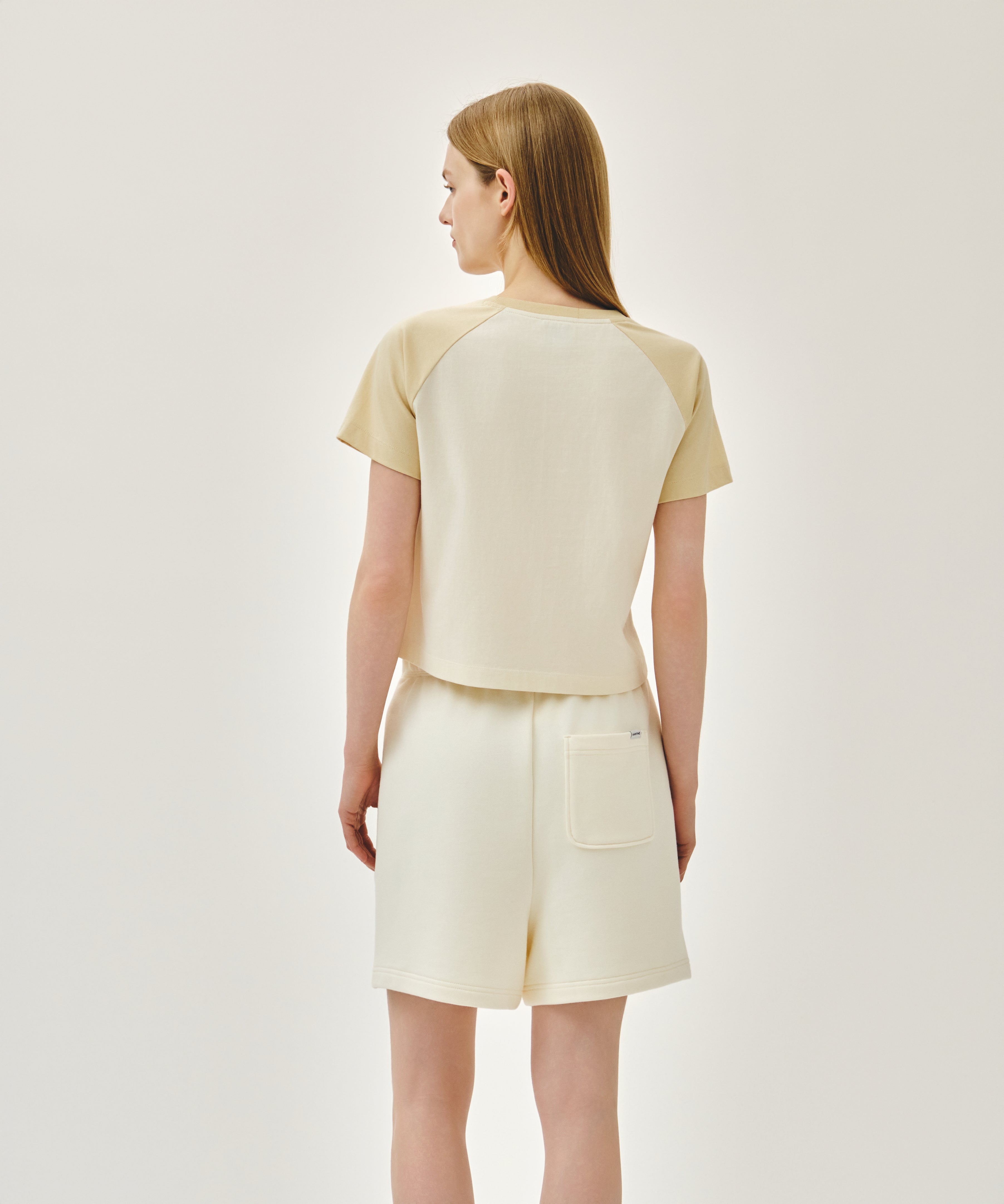 W REGULAR LOGO SWEAT SHORTS