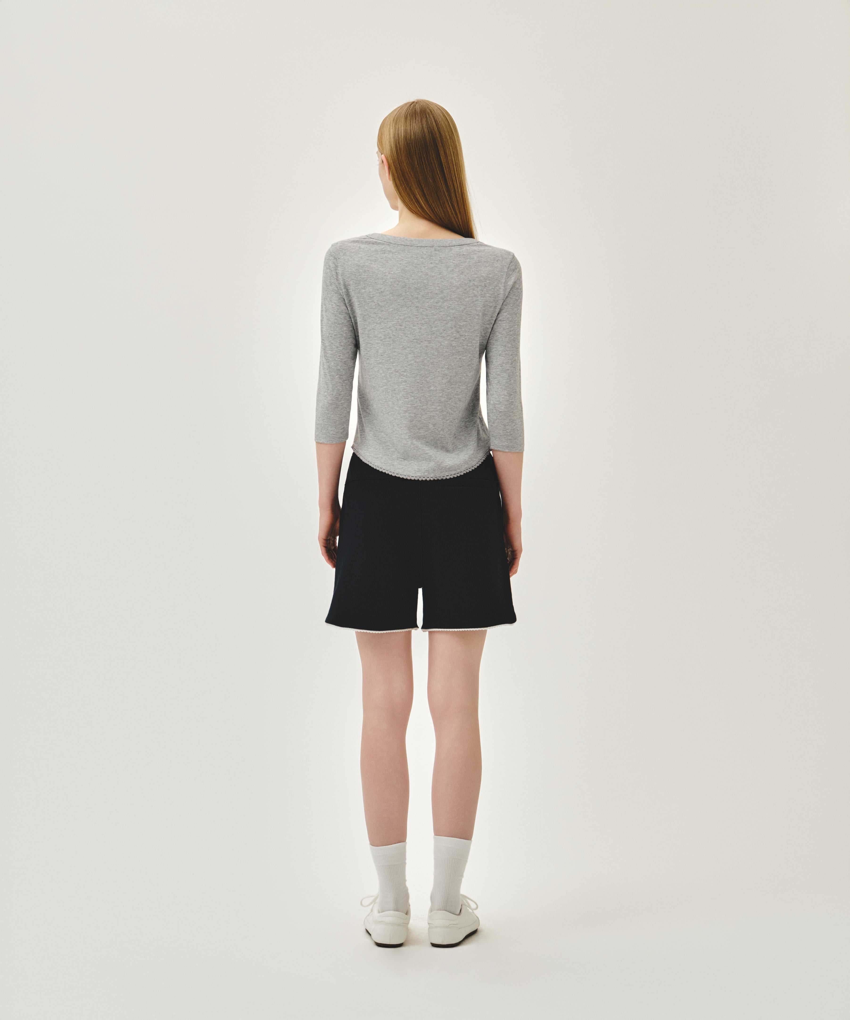 W SMALL CLASSIC LOGO HENLEY NECK 3/4 SLEEVE TEE