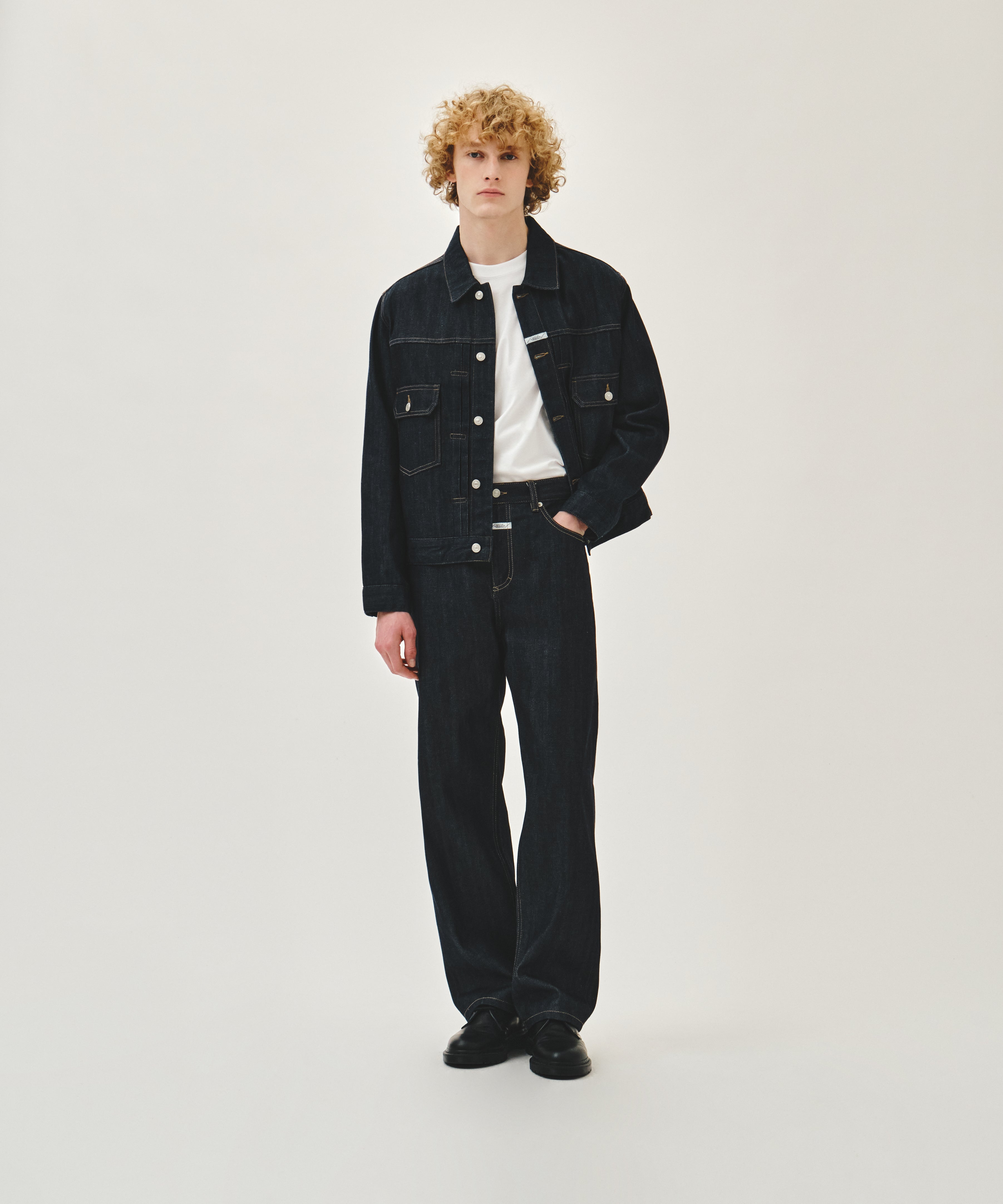 M SELVAGE DENIM TRUCKER JACKET