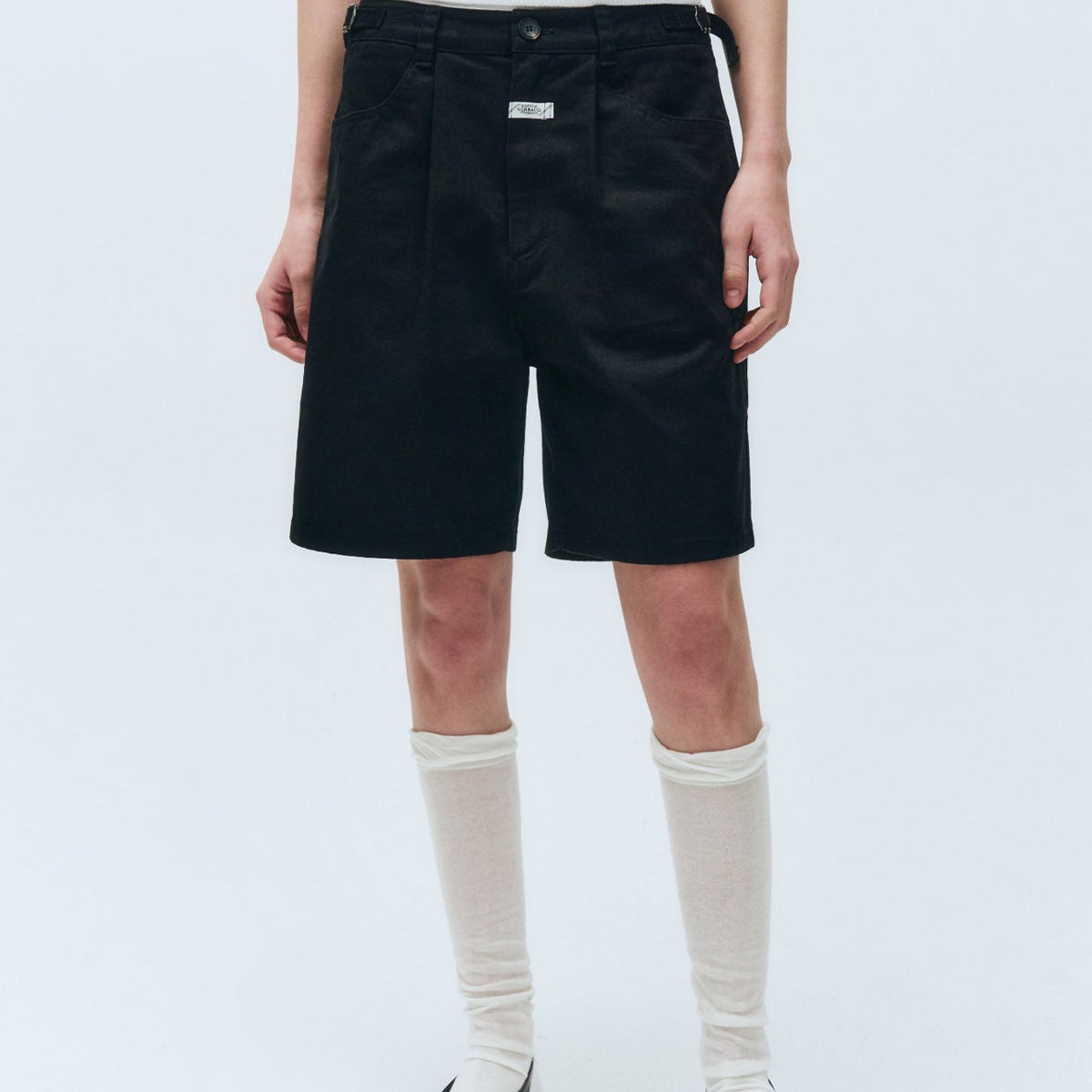 W ONE TUCK COTTON BERMUDA PANTS