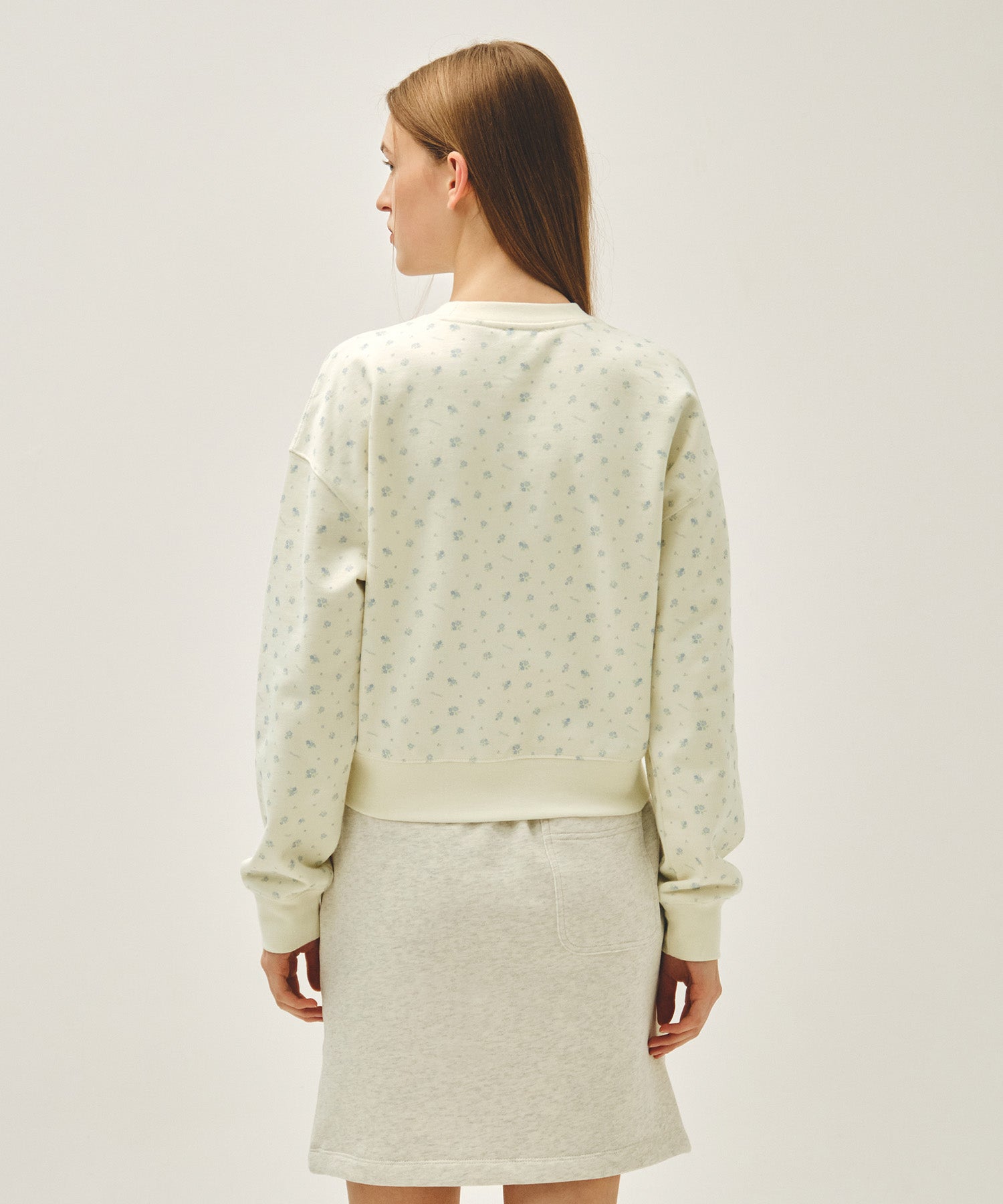 W CLASSIC LOGO CROP SWEATSHIRT