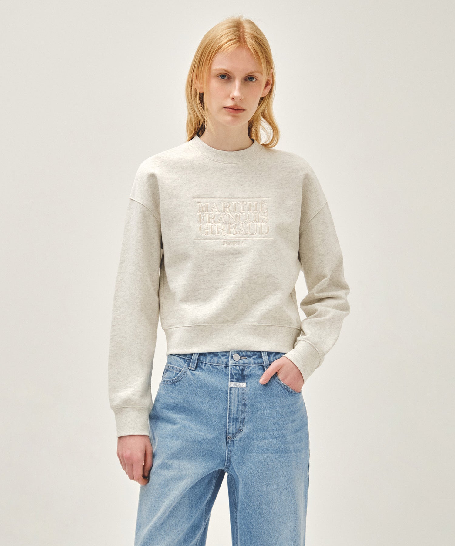 W CLASSIC LOGO CROP SWEATSHIRT
