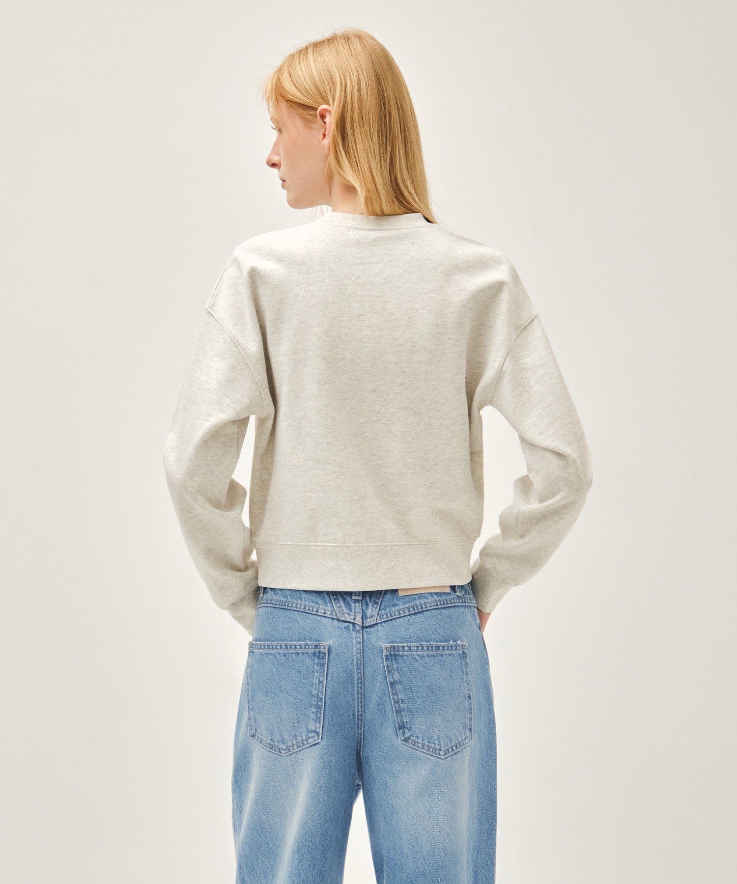 W CLASSIC LOGO CROP SWEATSHIRT