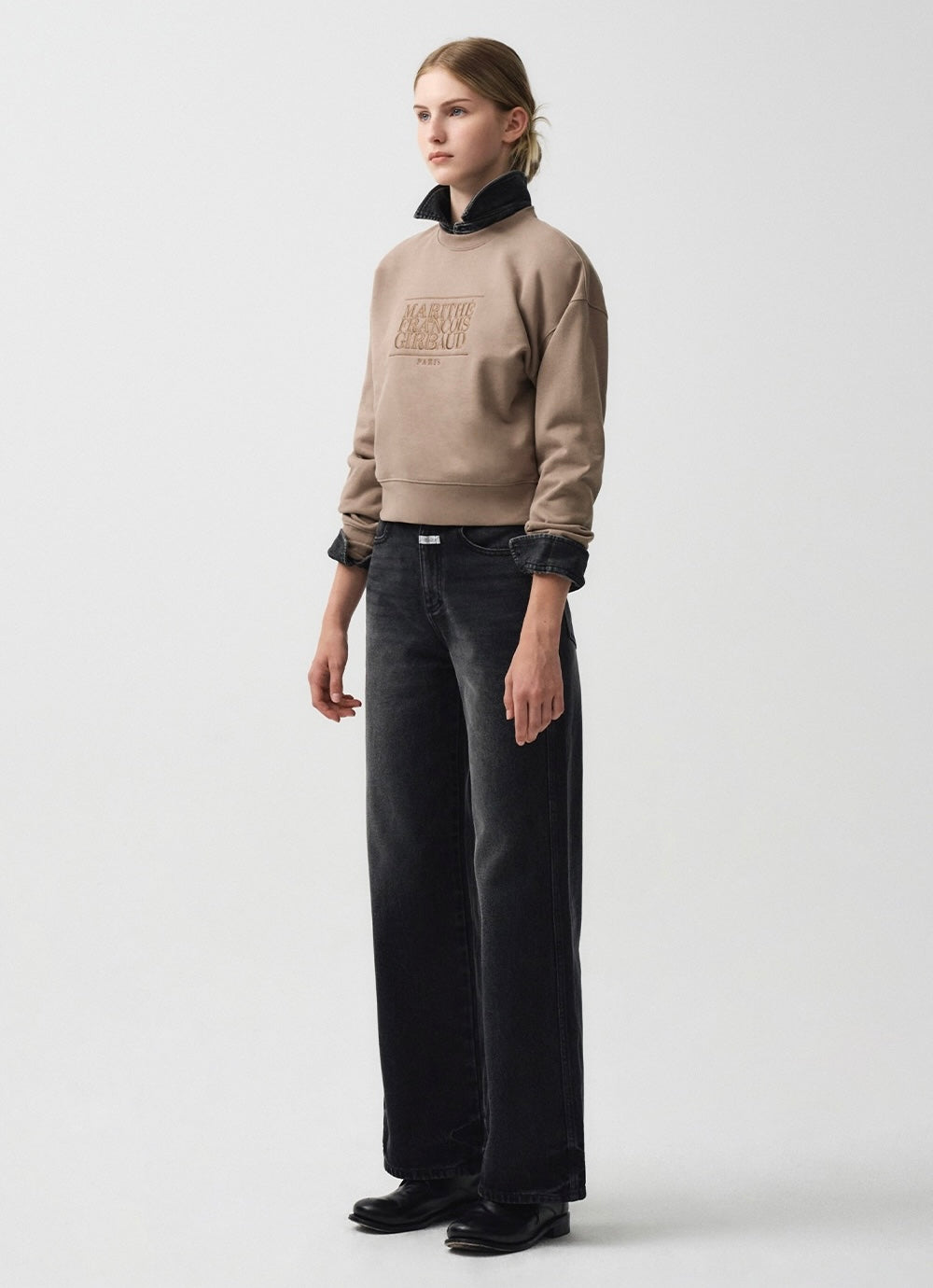 W CLASSIC LOGO CROP SWEATSHIRT
