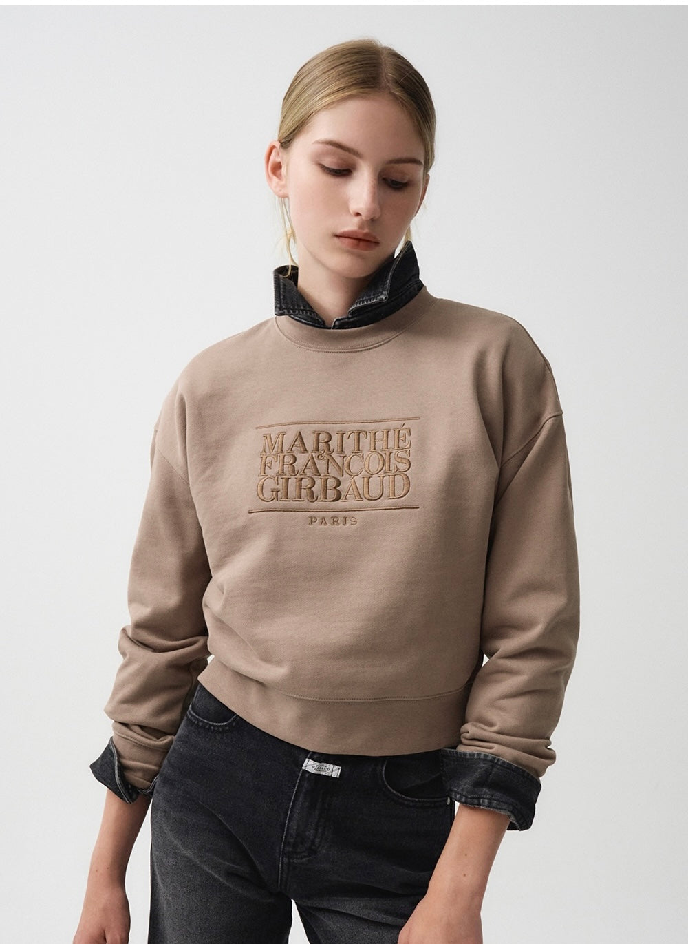 W CLASSIC LOGO CROP SWEATSHIRT