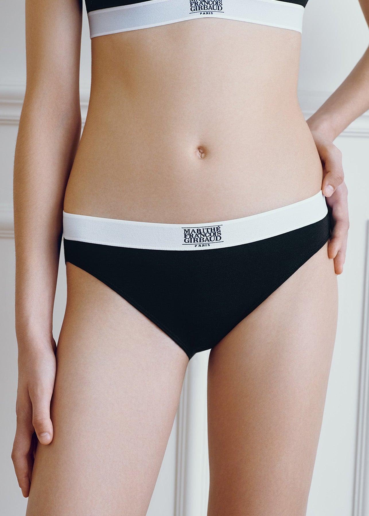 W CLASSIC LOGO EBAND HIPSTER