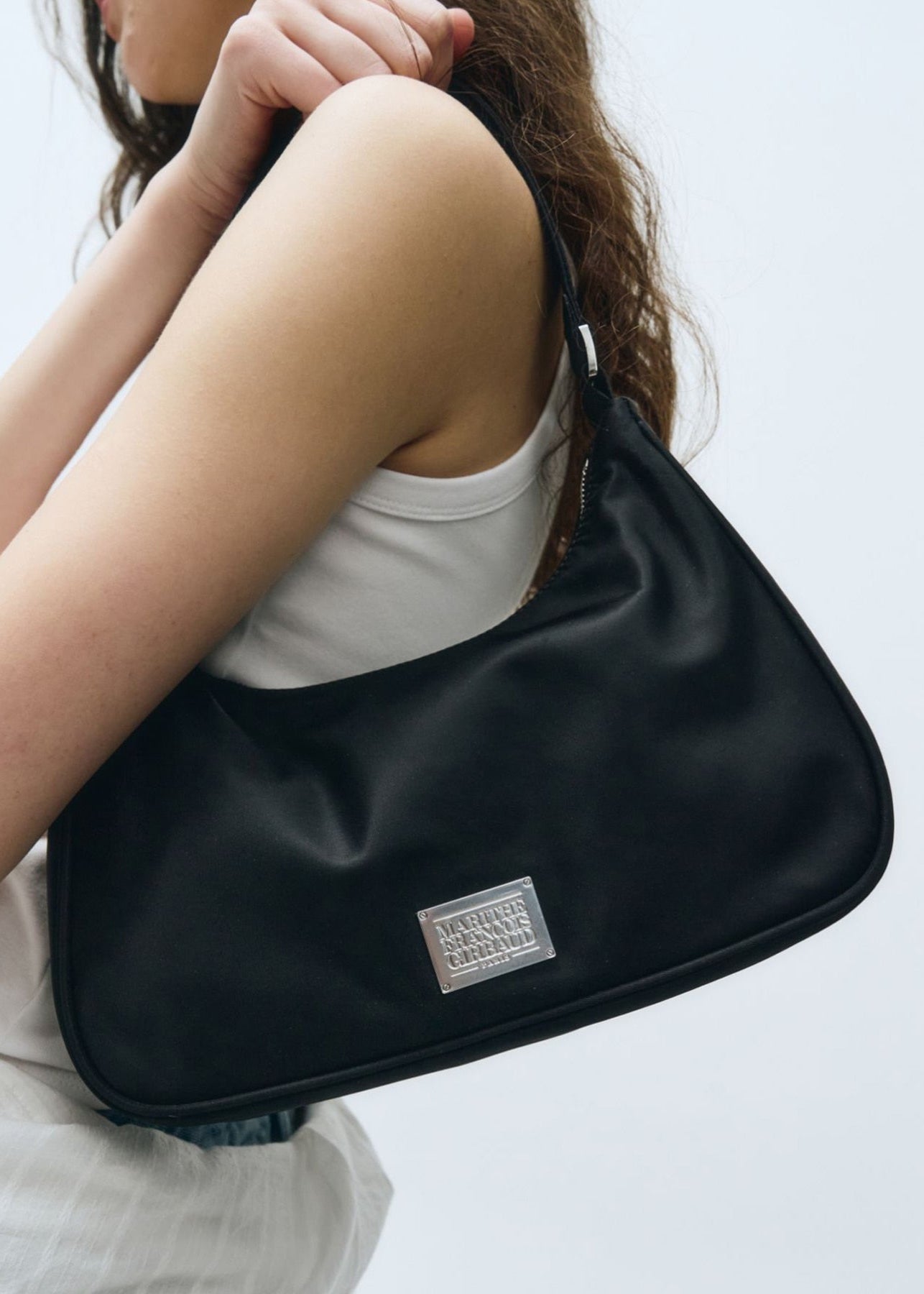 CLASSIC LOGO HOBO BAG