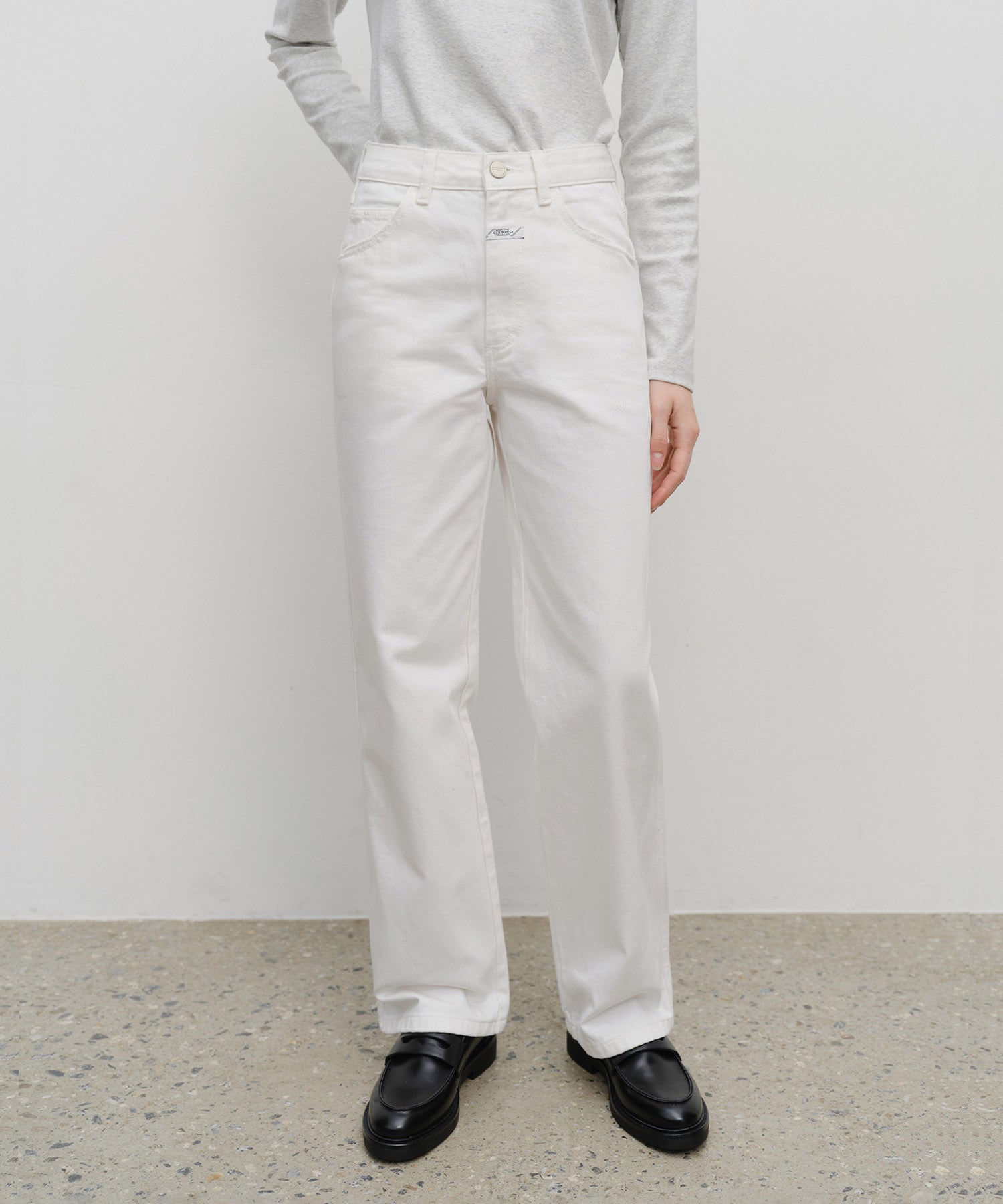 W SLIM STRAIGHT DENIM PANTS