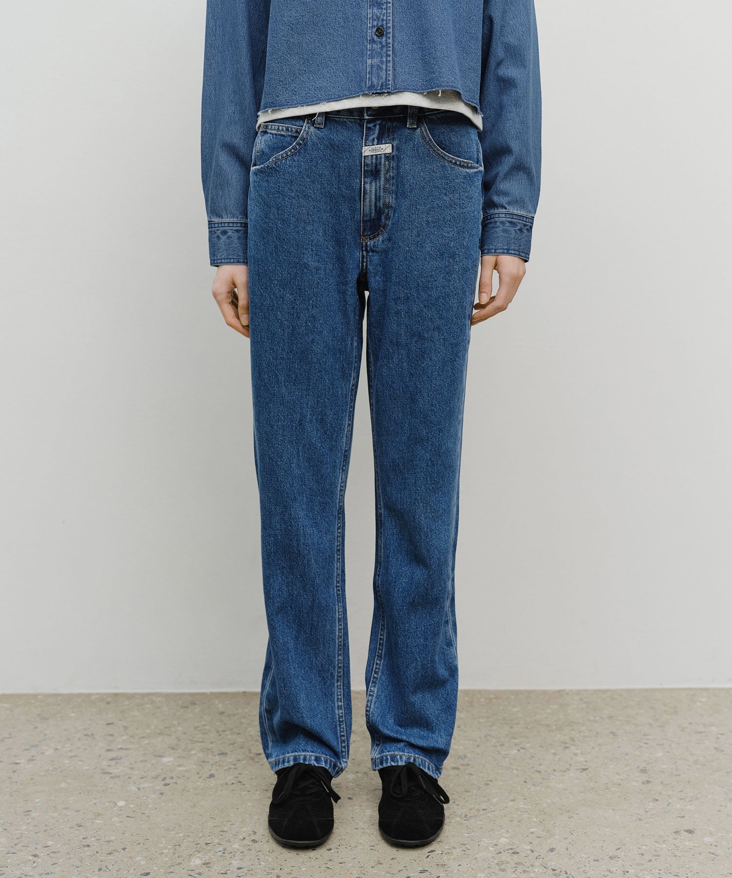 W SLIM STRAIGHT DENIM PANTS