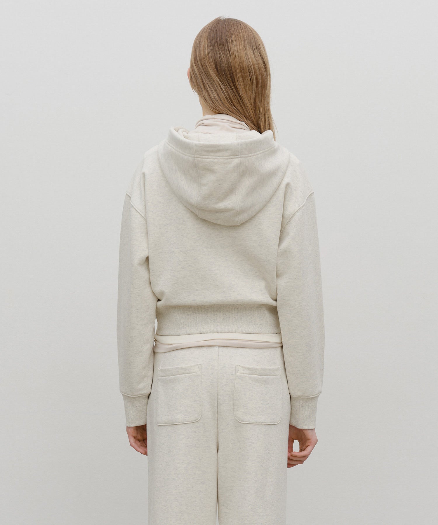 W EMBROIDERY CLASSIC LOGO CROP HOODIE ZIPUP