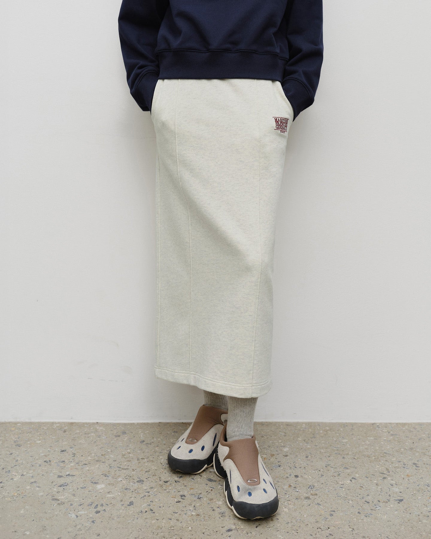 W EMBROIDERY CLASSIC LOGO SWEAT SKIRT